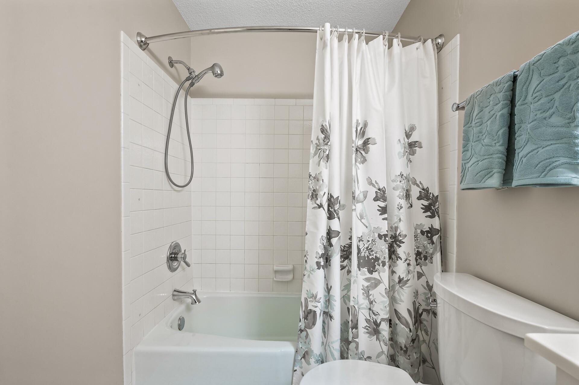 6085 Lincoln Drive Unit: 223