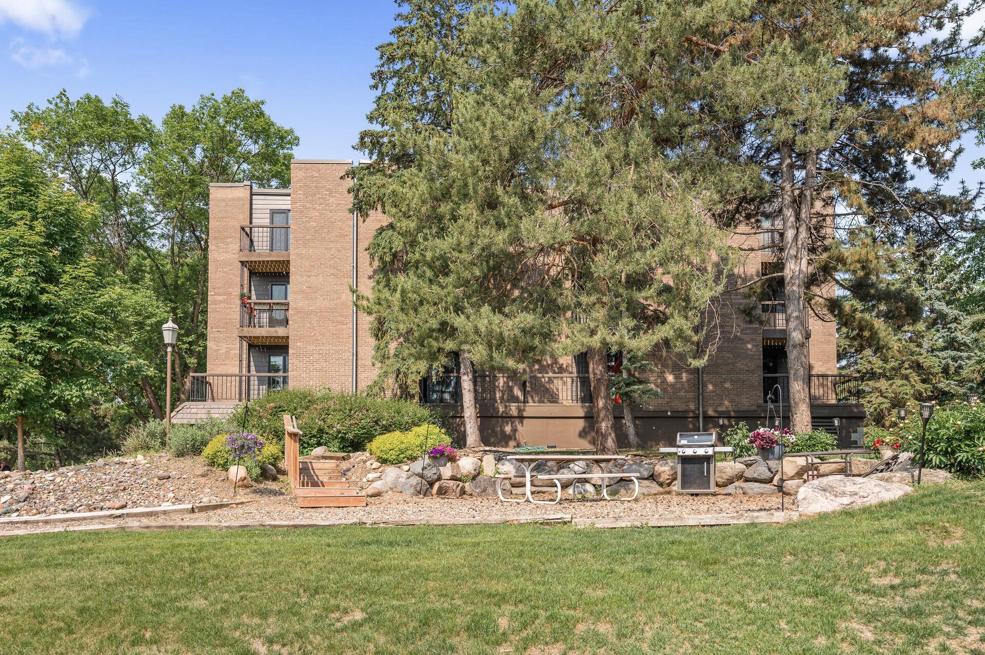 6085 Lincoln Drive Unit: 223