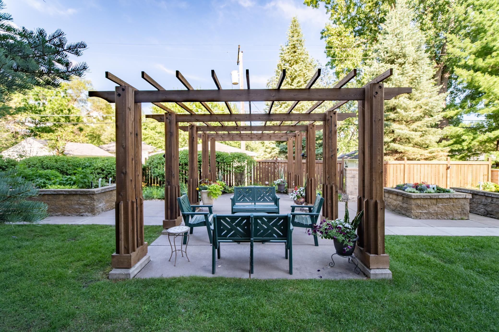 8200 W 33rd Street Unit: 208