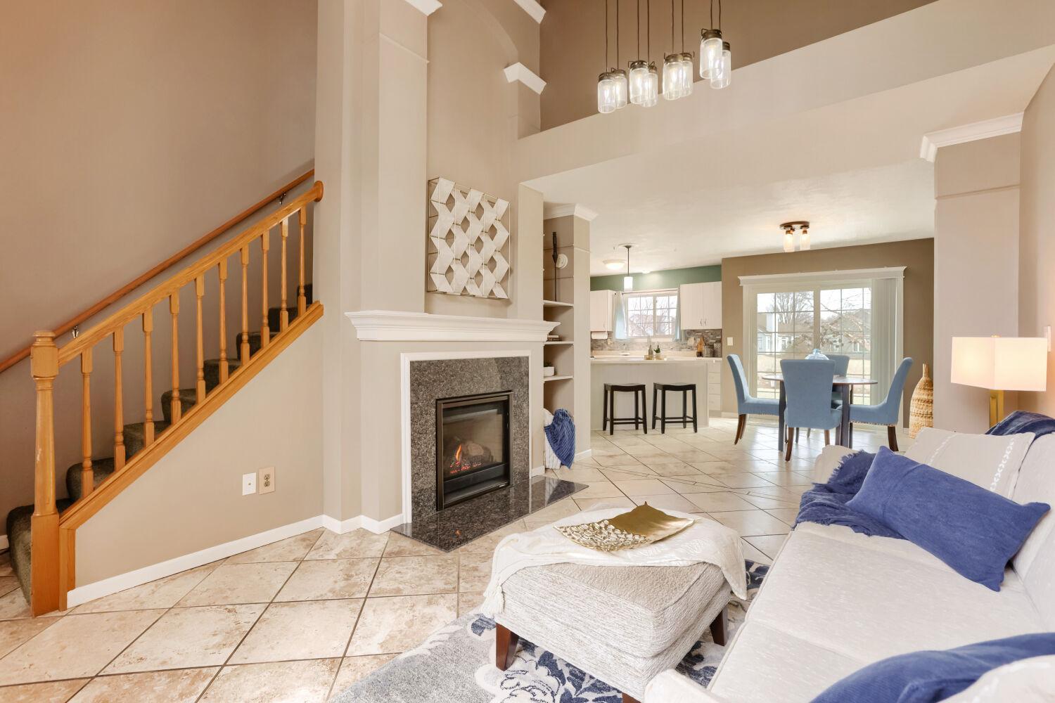 4240 Merrimac Lane N Unit: 37