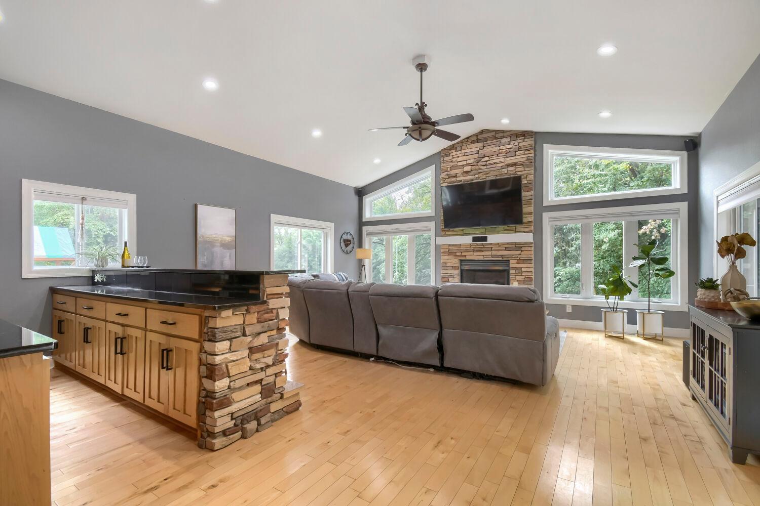 22376 Brett Trail