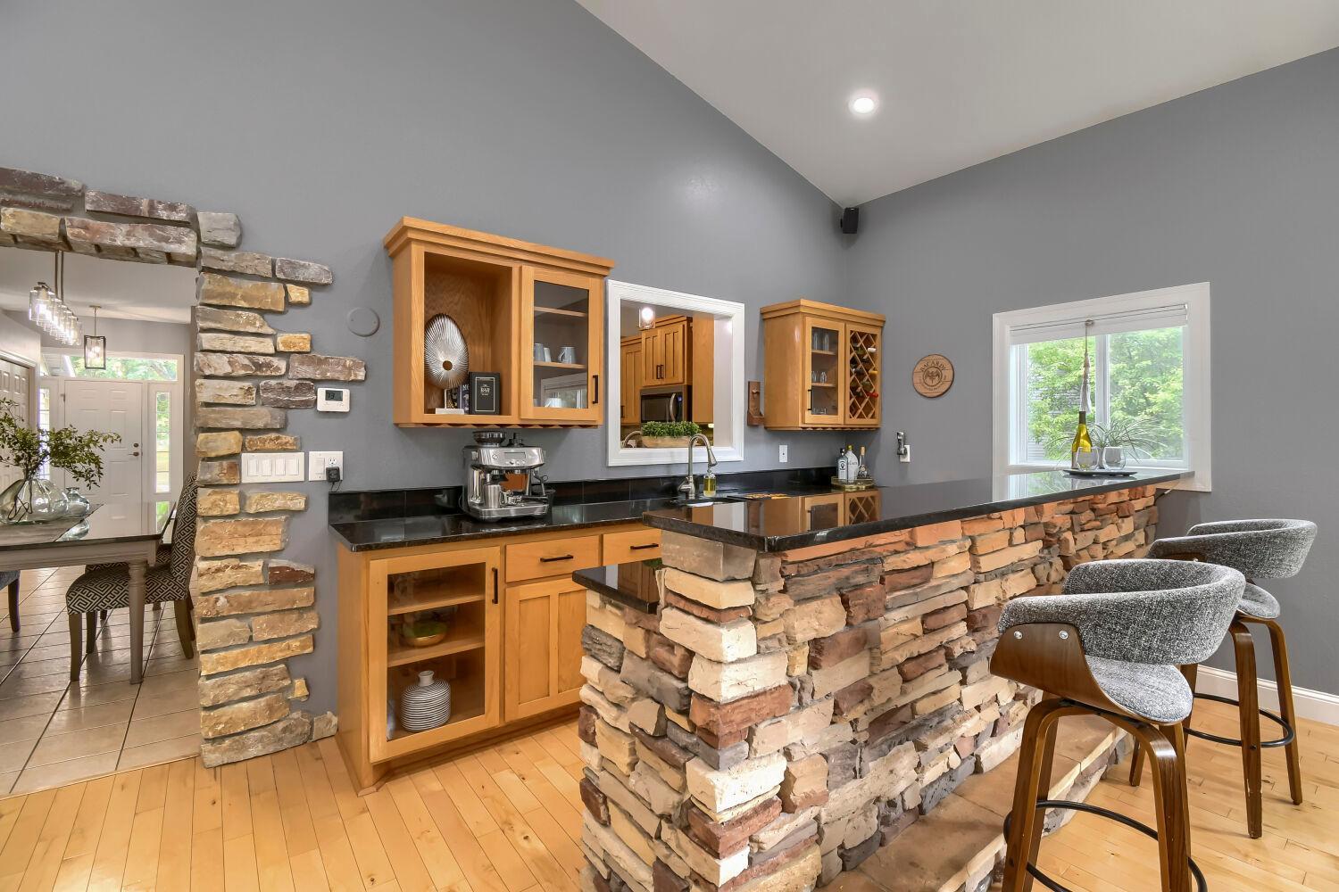 22376 Brett Trail