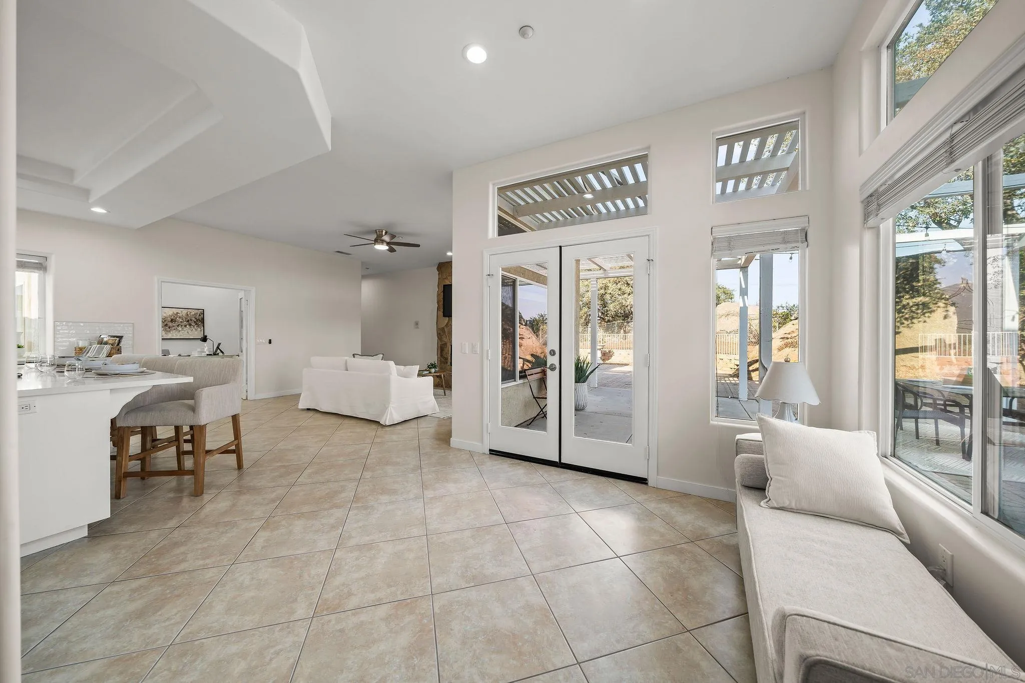 2625-27 Rancho Sierra