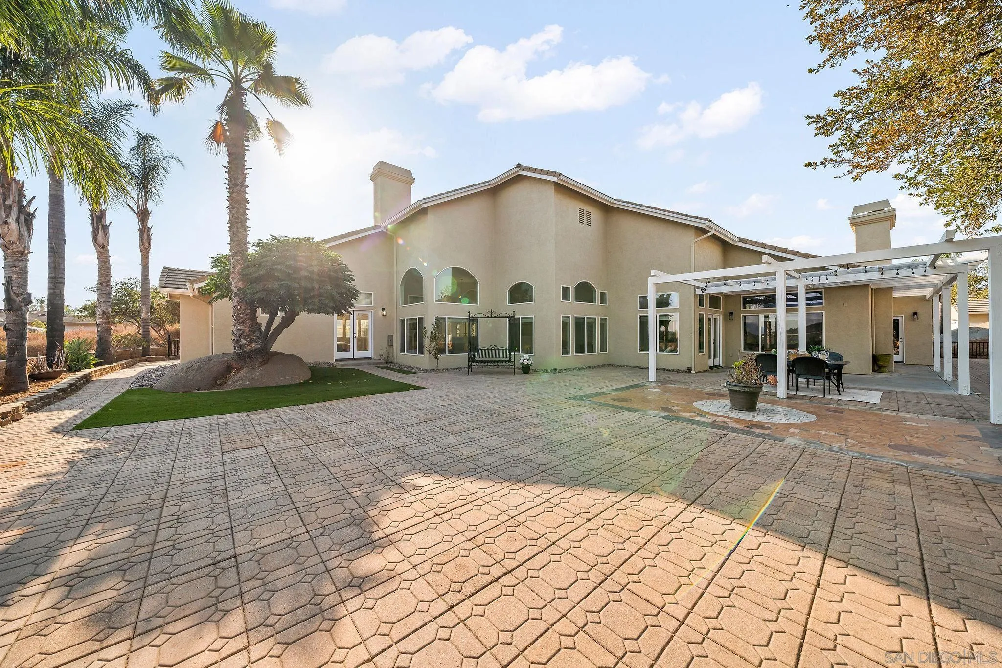 2625-27 Rancho Sierra