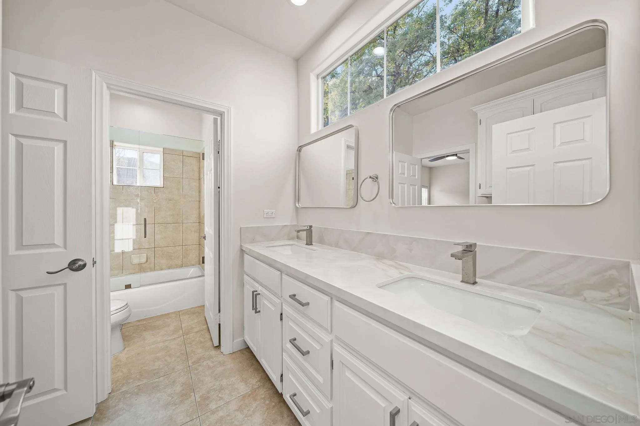 2625-27 Rancho Sierra