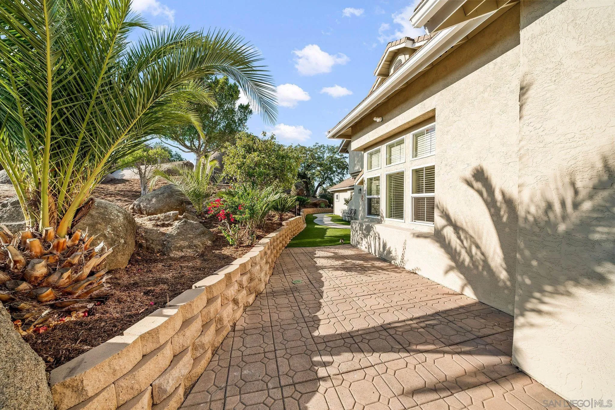 2625-27 Rancho Sierra
