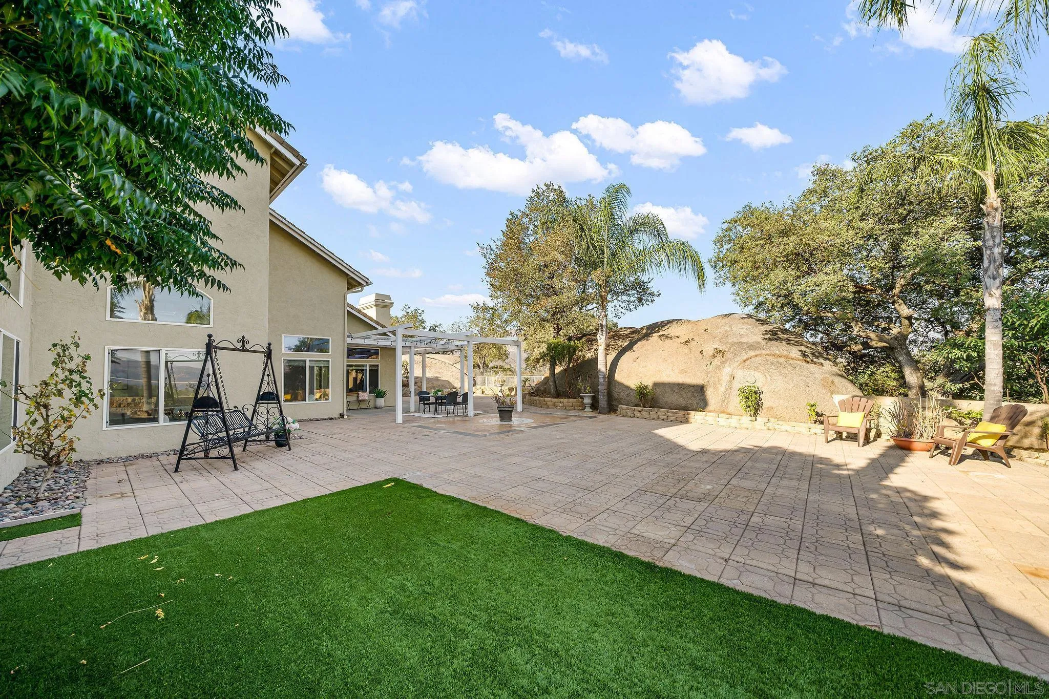 2625-27 Rancho Sierra