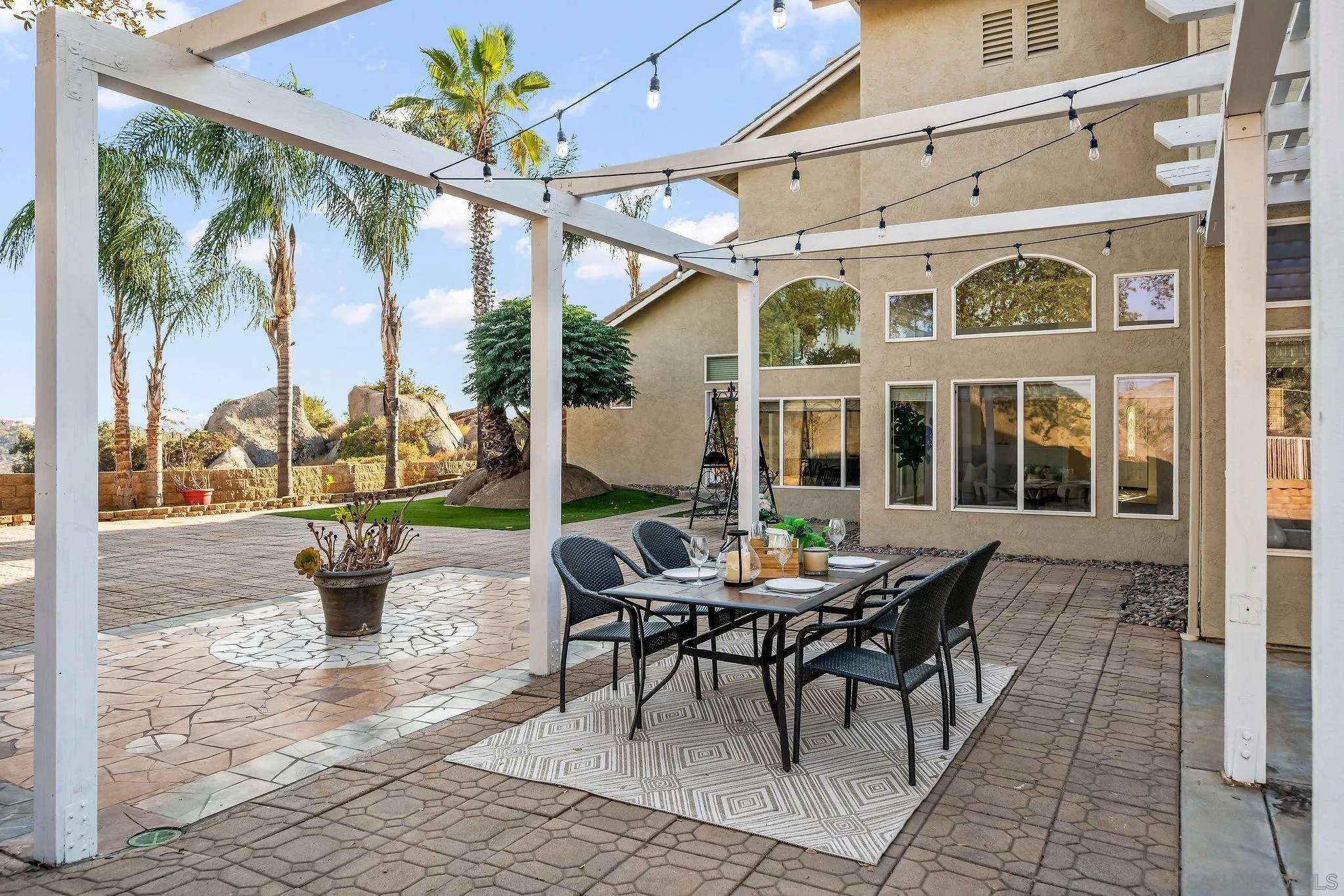 2625-27 Rancho Sierra