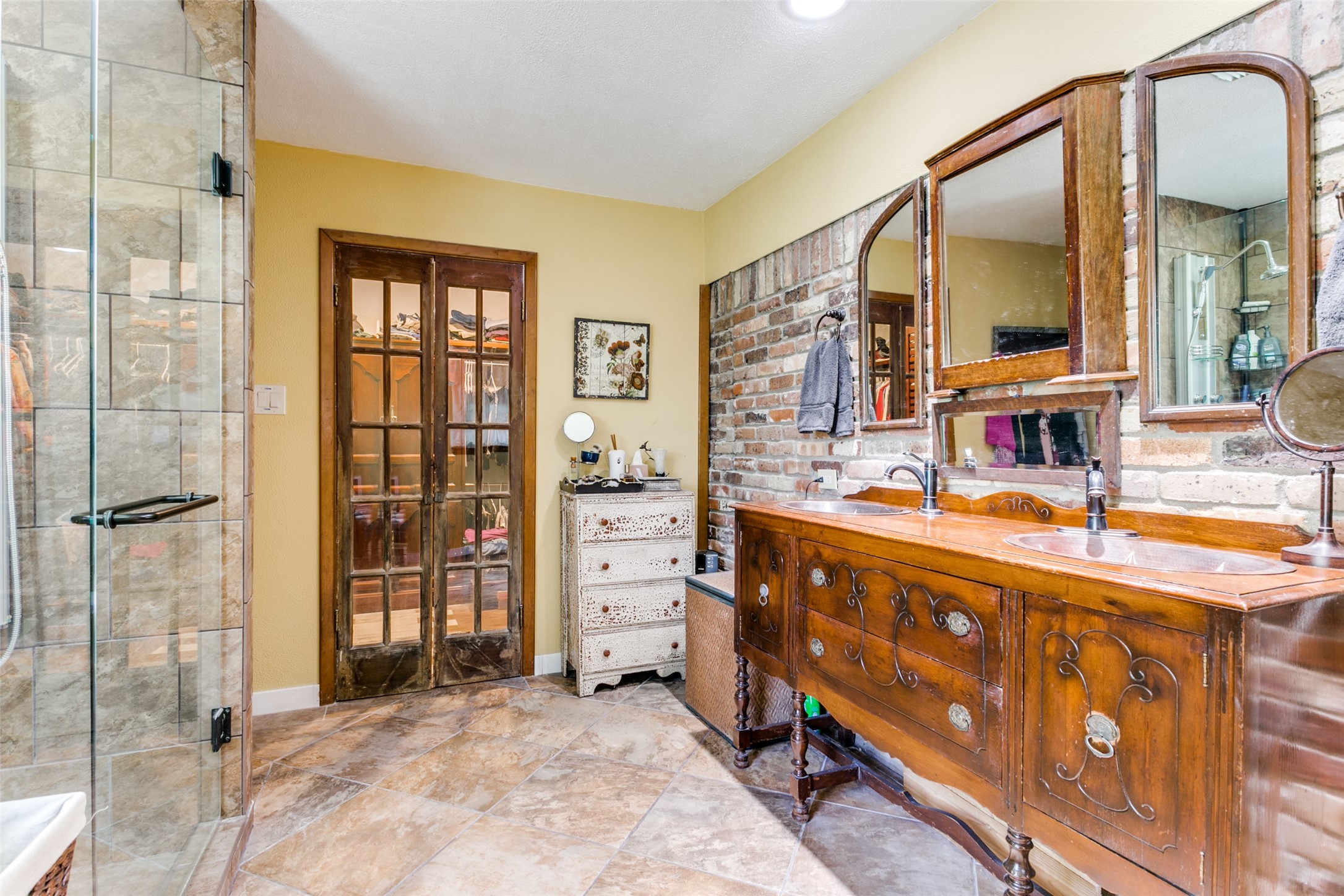 637 Post Oak Drive