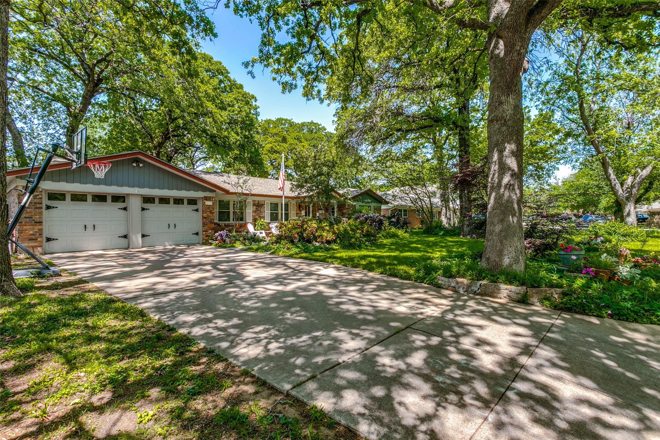 637 Post Oak Drive