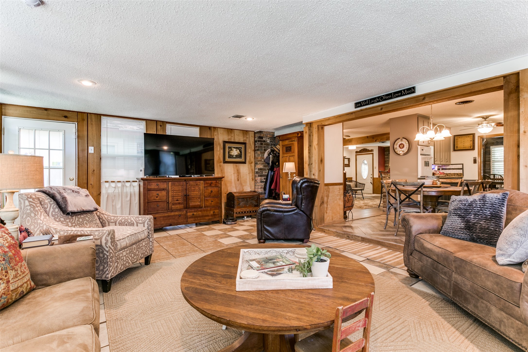 637 Post Oak Drive