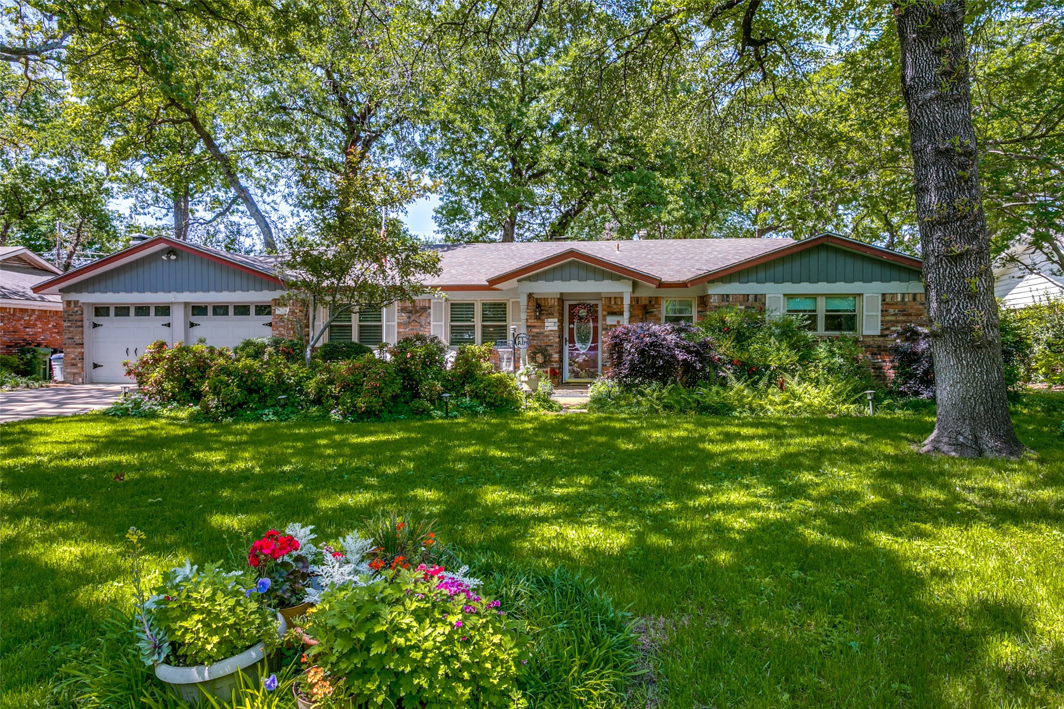 637 Post Oak Drive