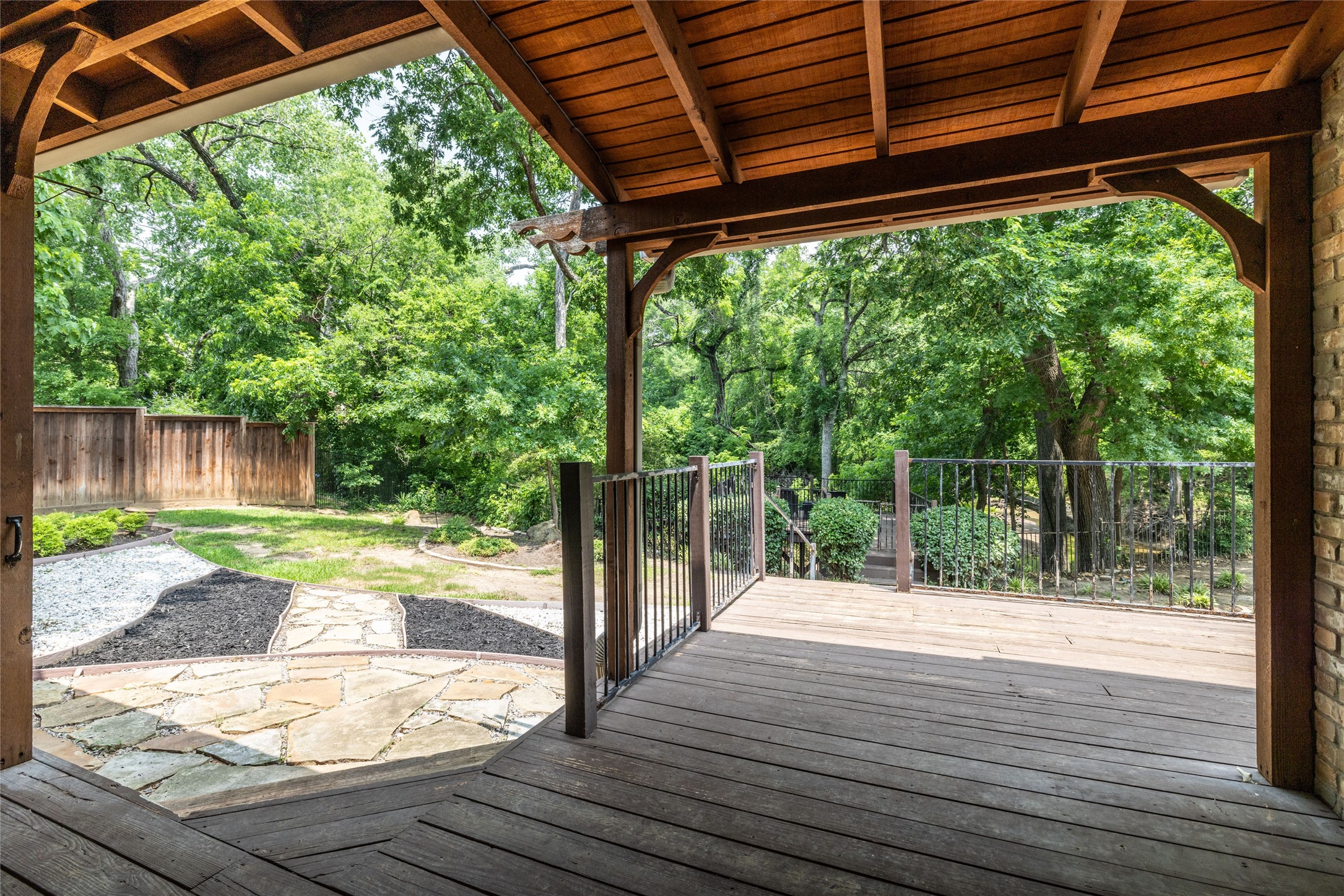2701 Wooded Trail Court