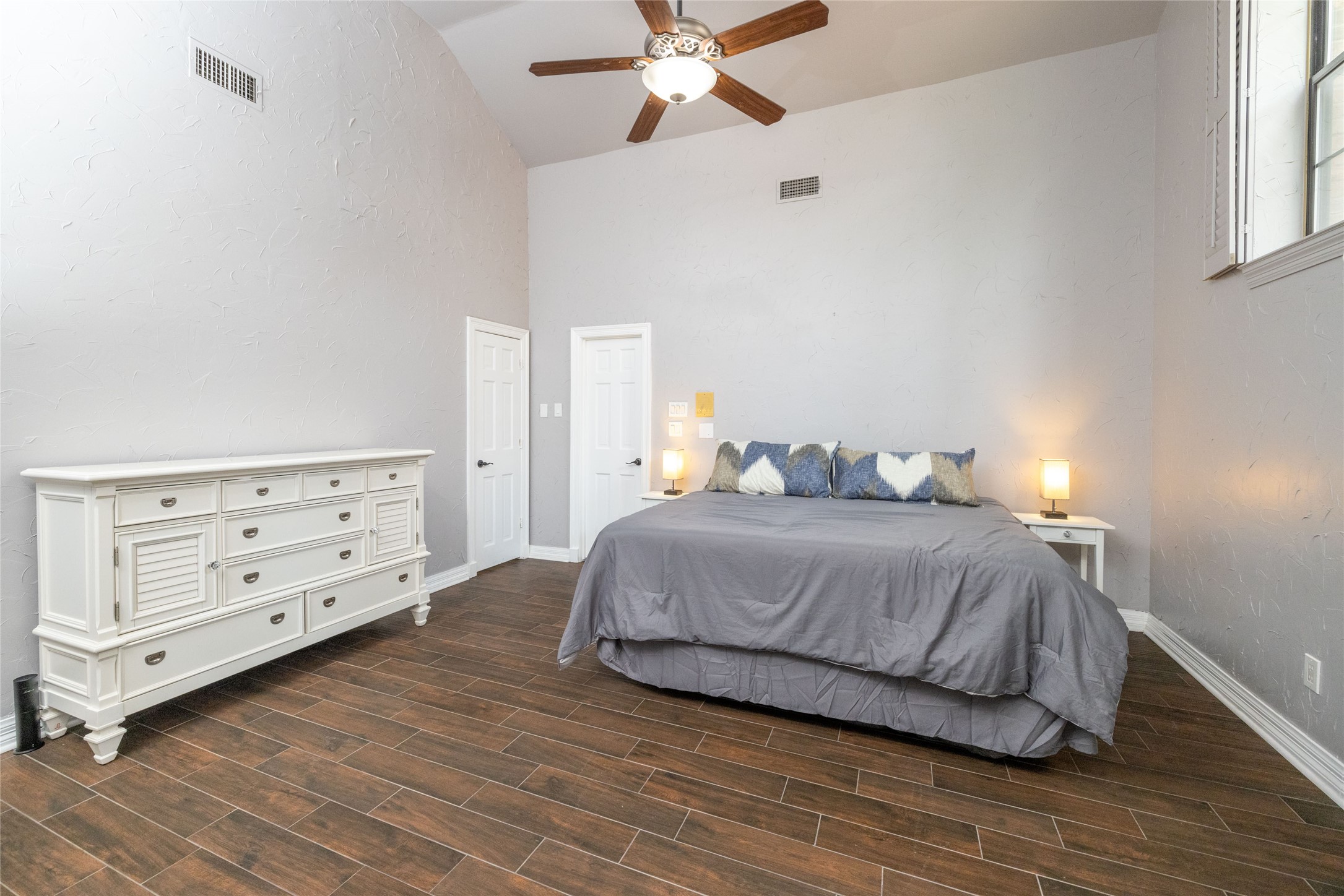 2701 Wooded Trail Court