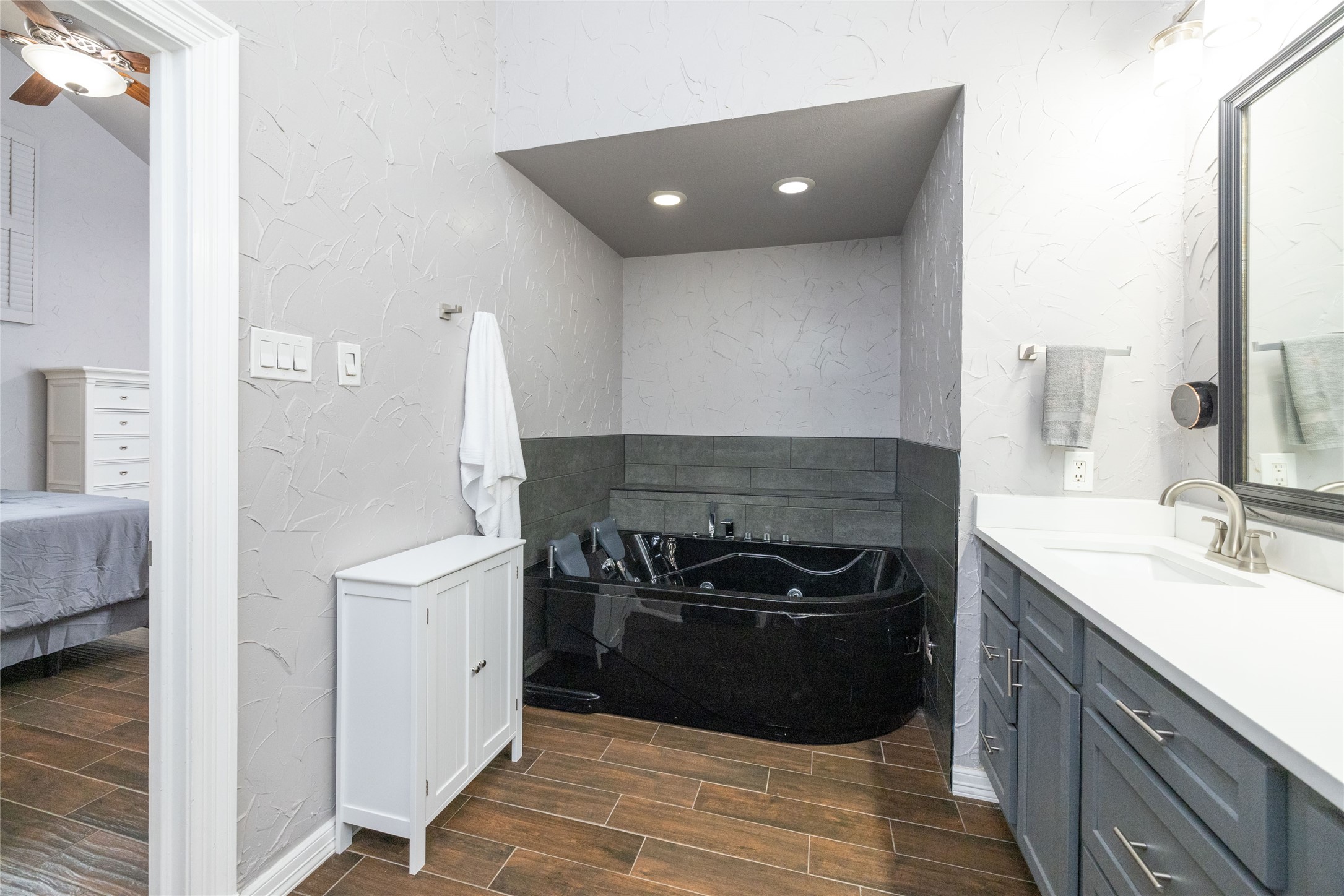 2701 Wooded Trail Court