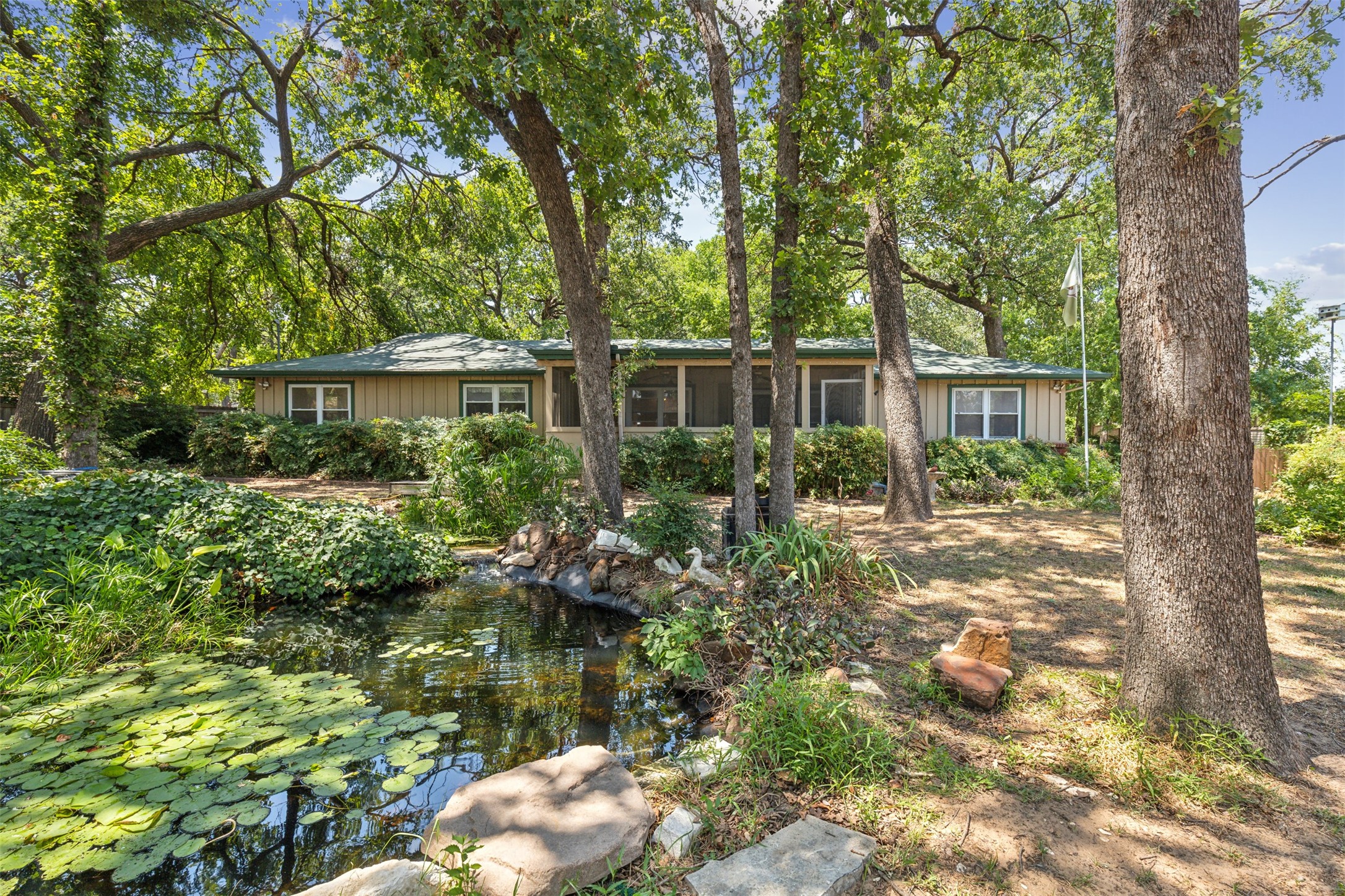 824 W Bedford Euless Road W