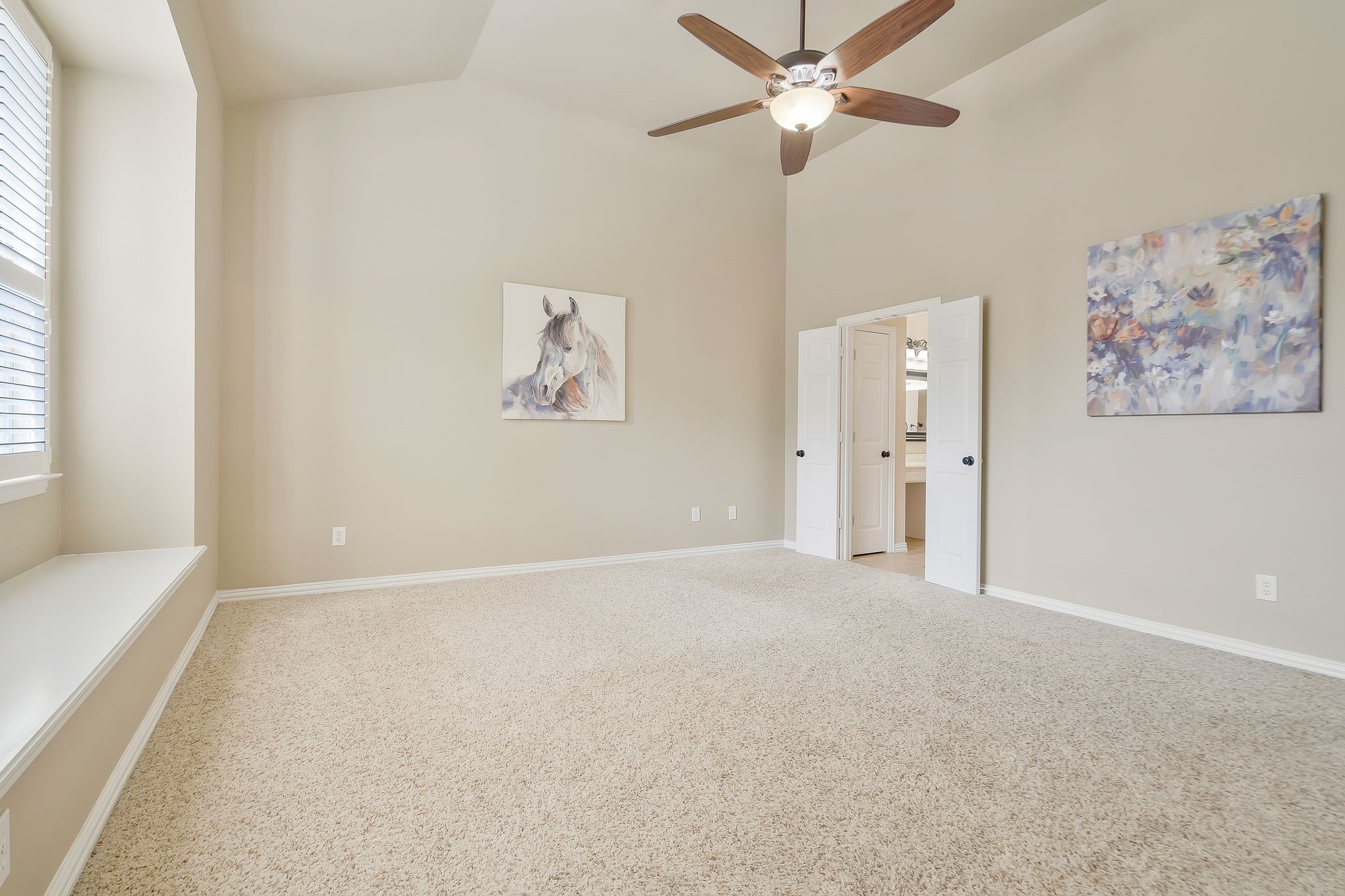 2401 Crockett Court