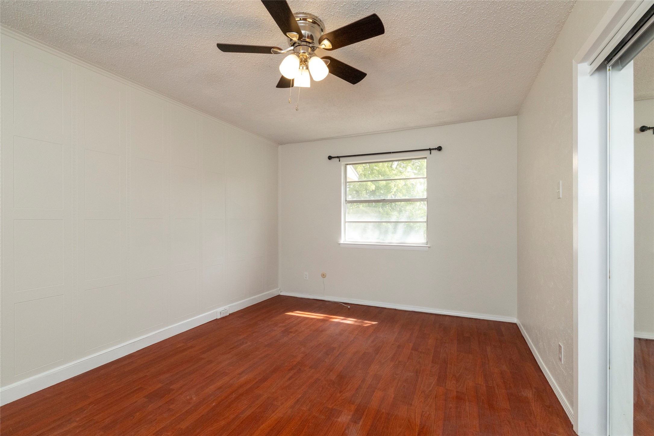 2810 Spring Valley Drive