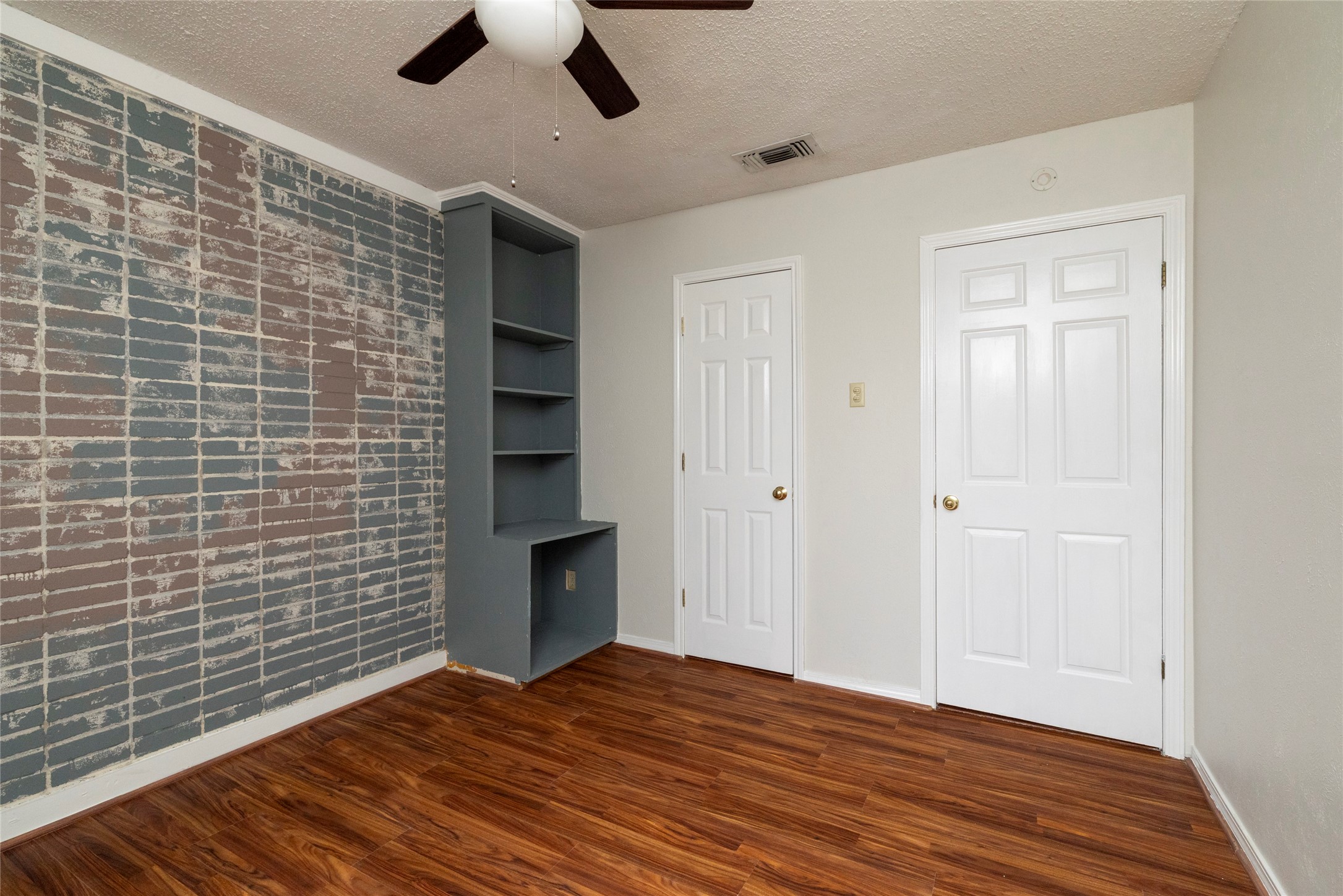 2810 Spring Valley Drive