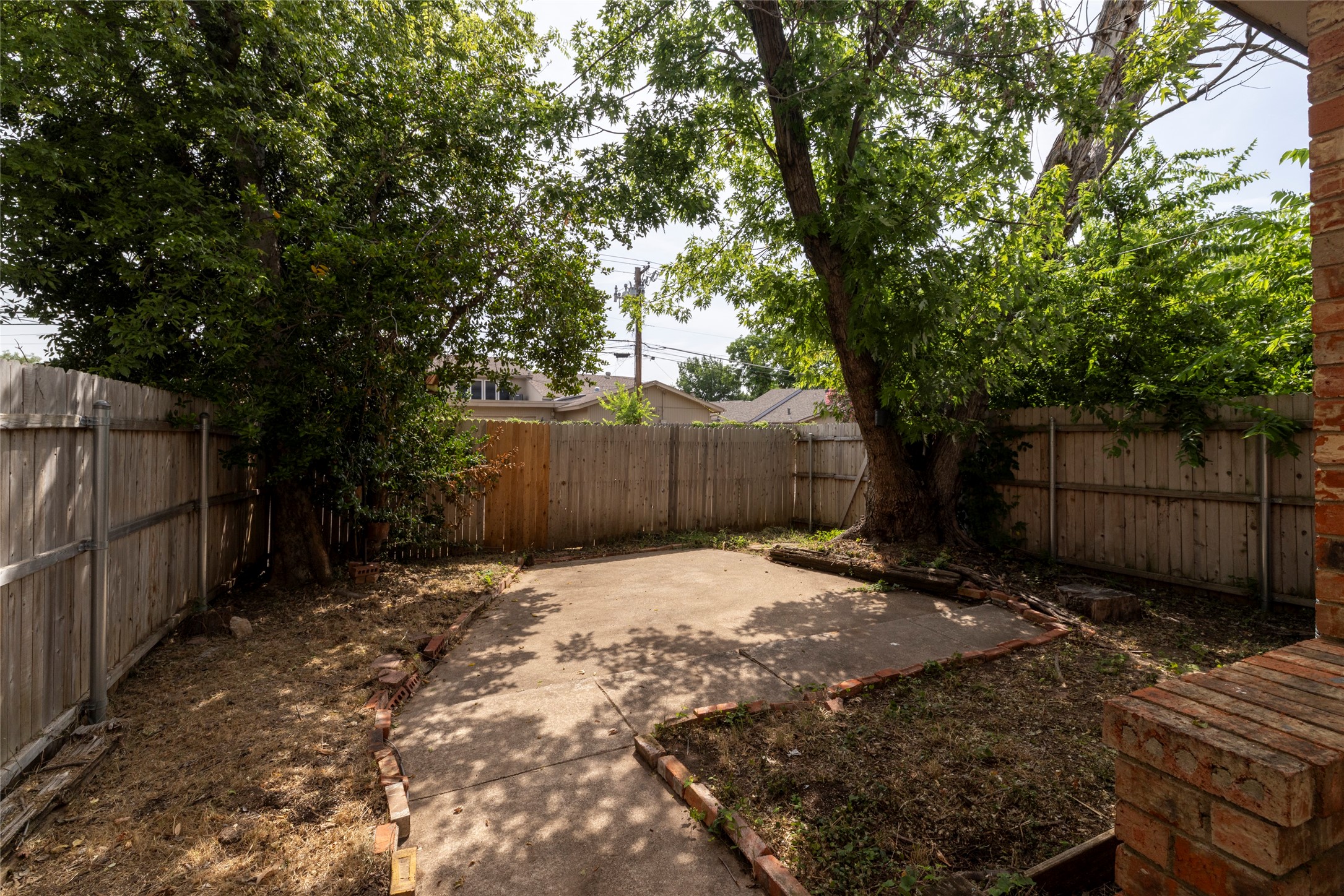 2810 Spring Valley Drive