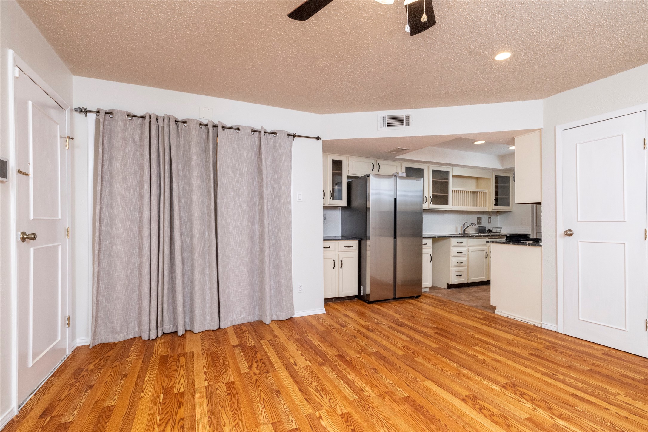 2810 Spring Valley Drive