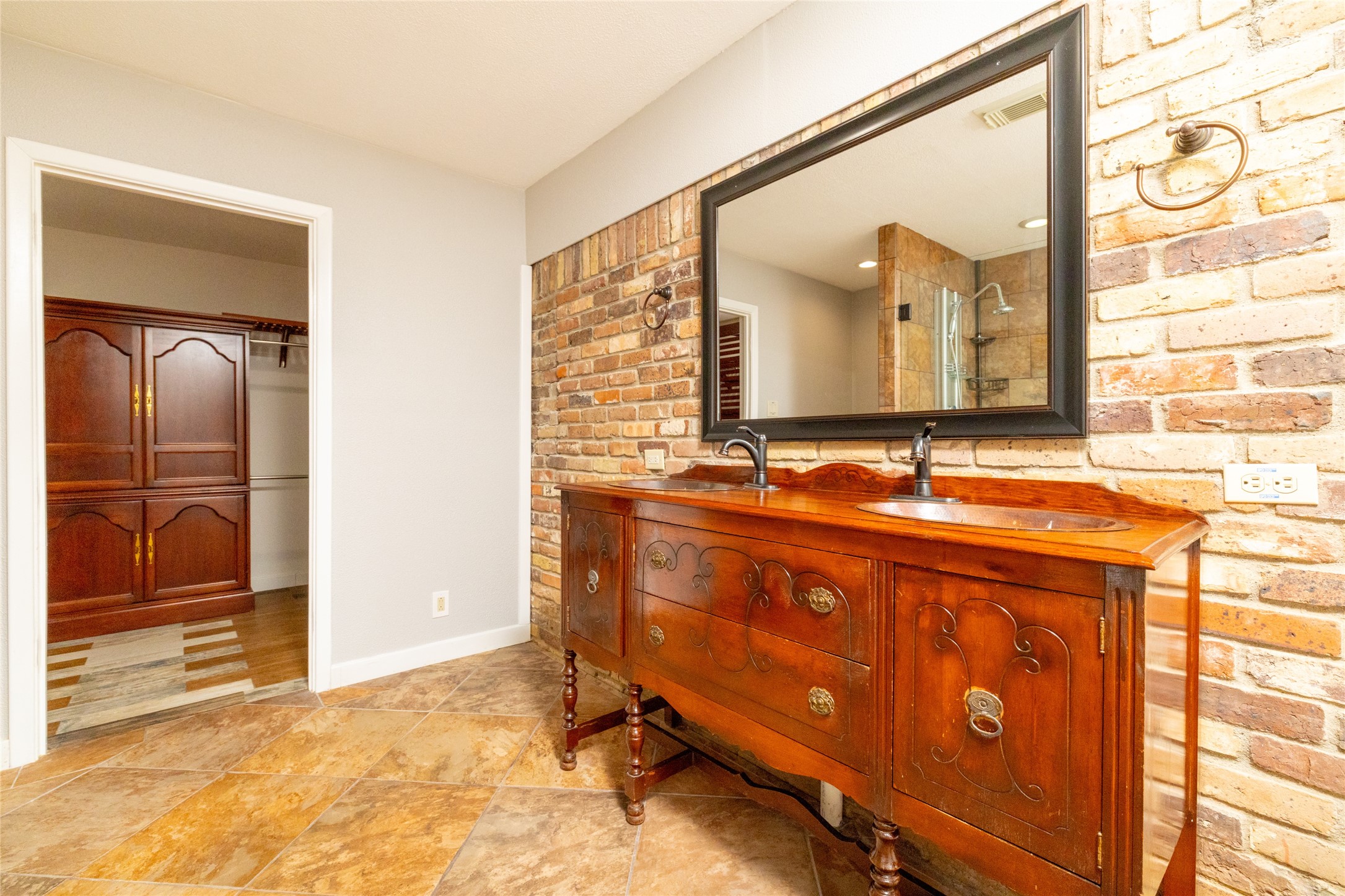 637 Post Oak Drive