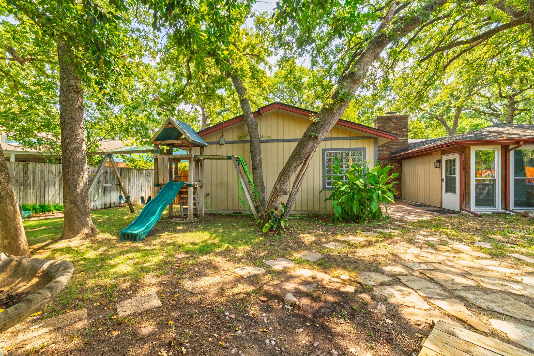 637 Post Oak Drive