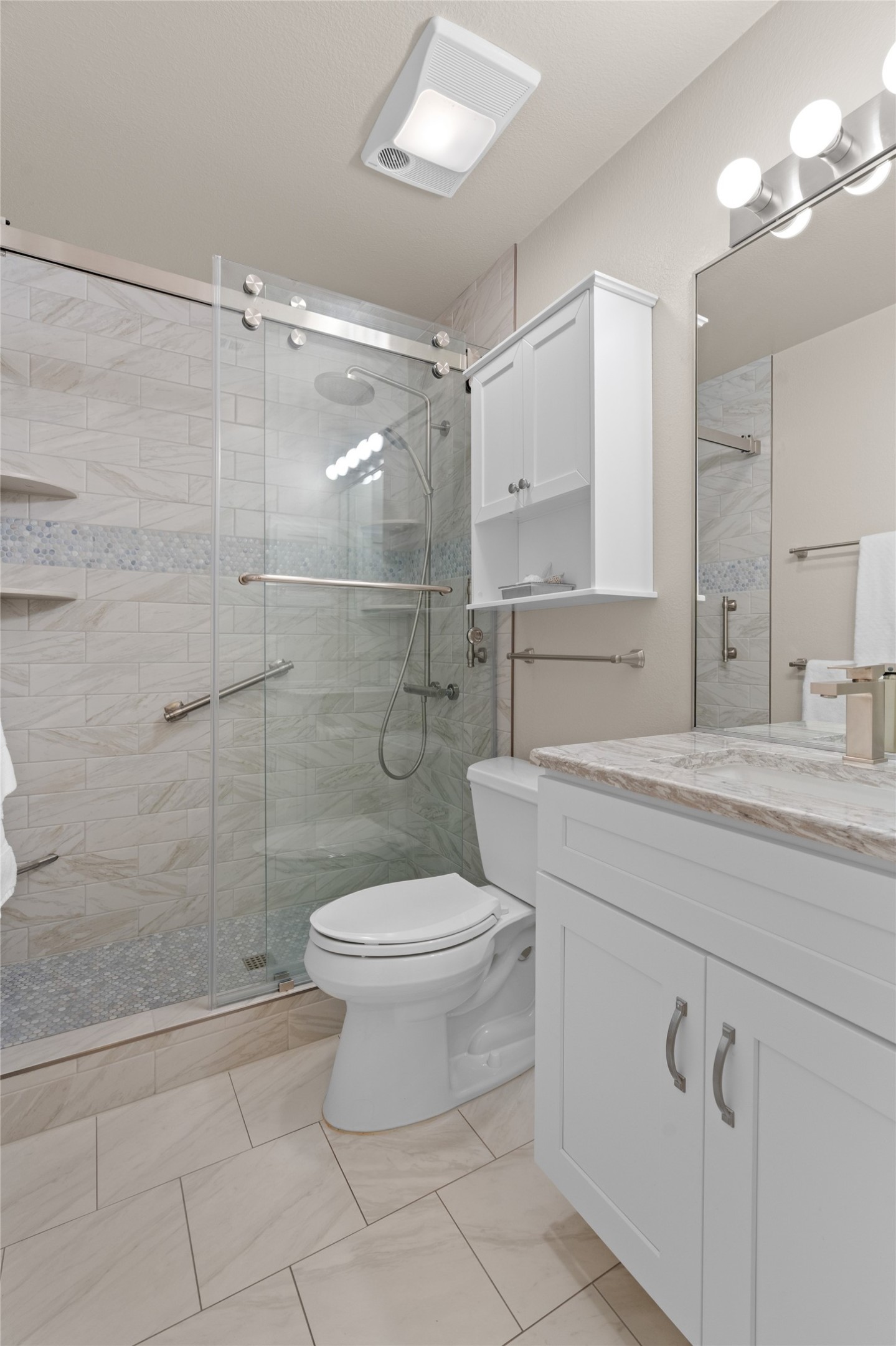 4404 Chris Drive