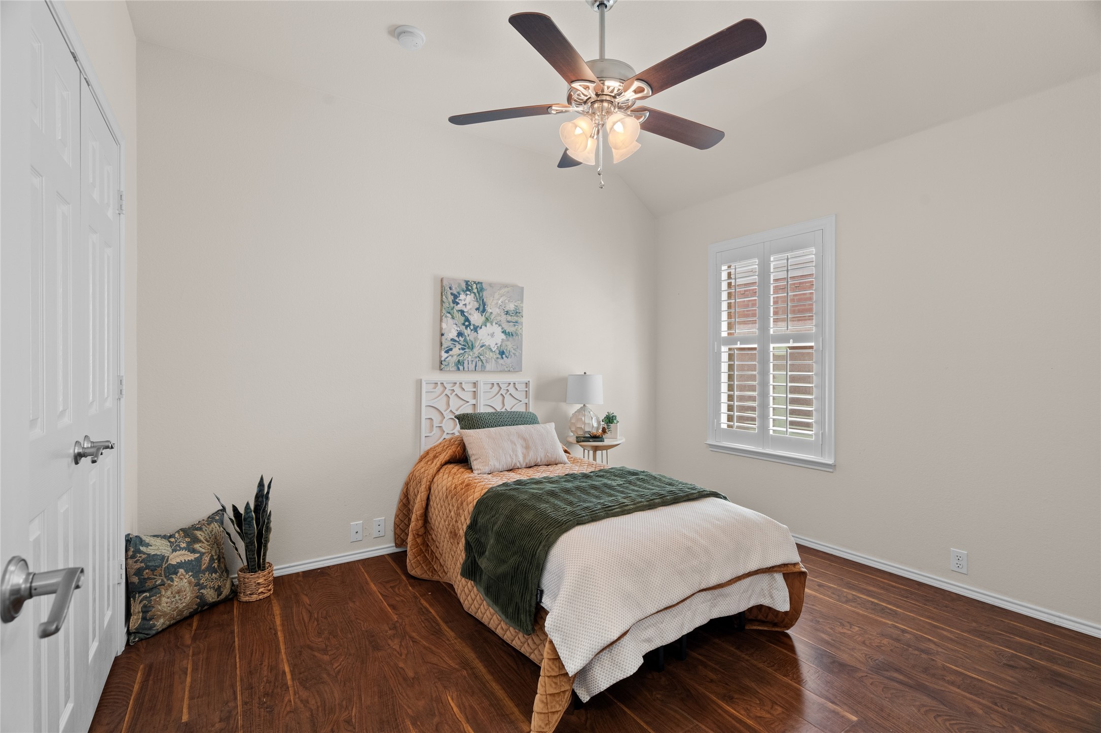 4404 Chris Drive