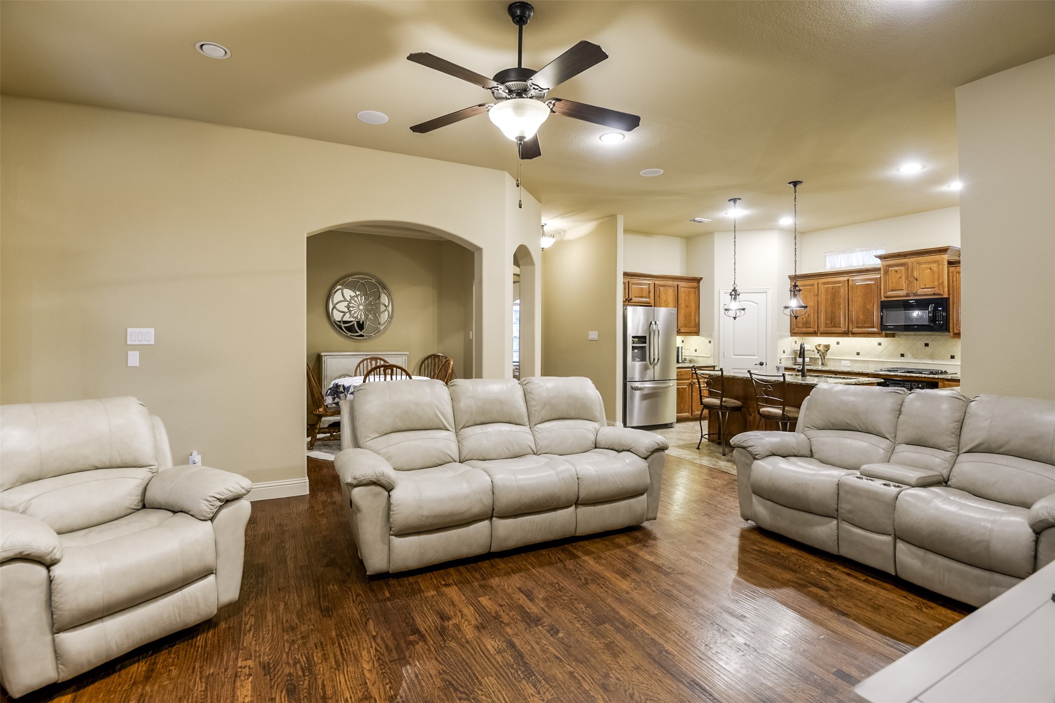 6904 Finch Drive
