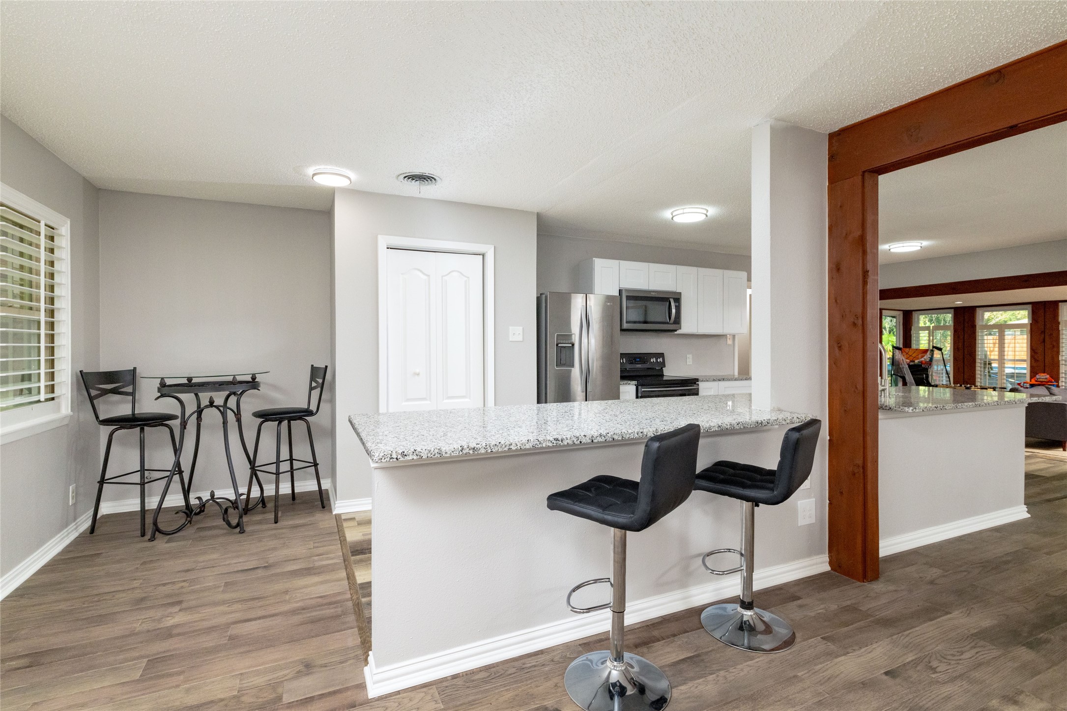 637 Post Oak Drive
