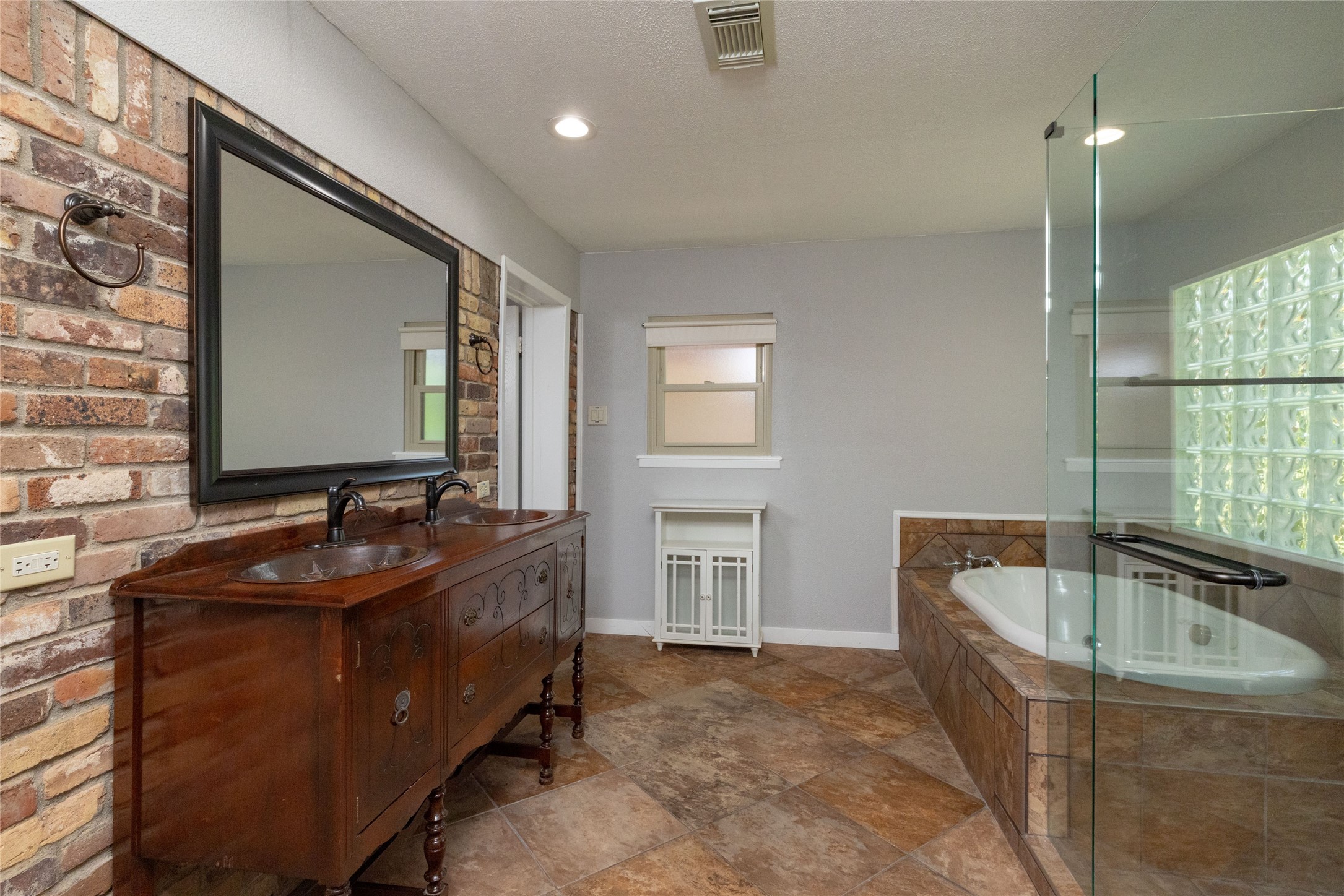 637 Post Oak Drive