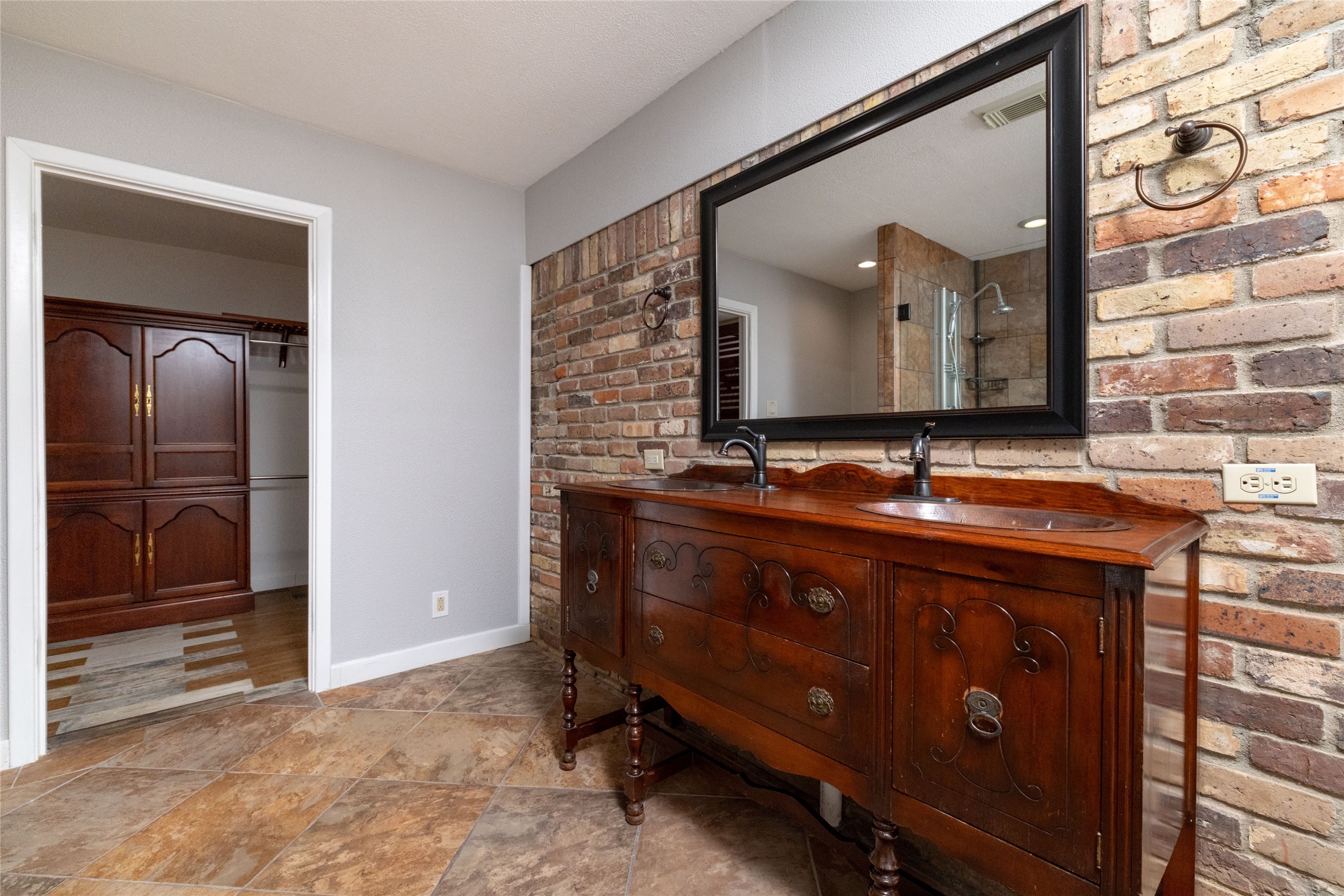 637 Post Oak Drive