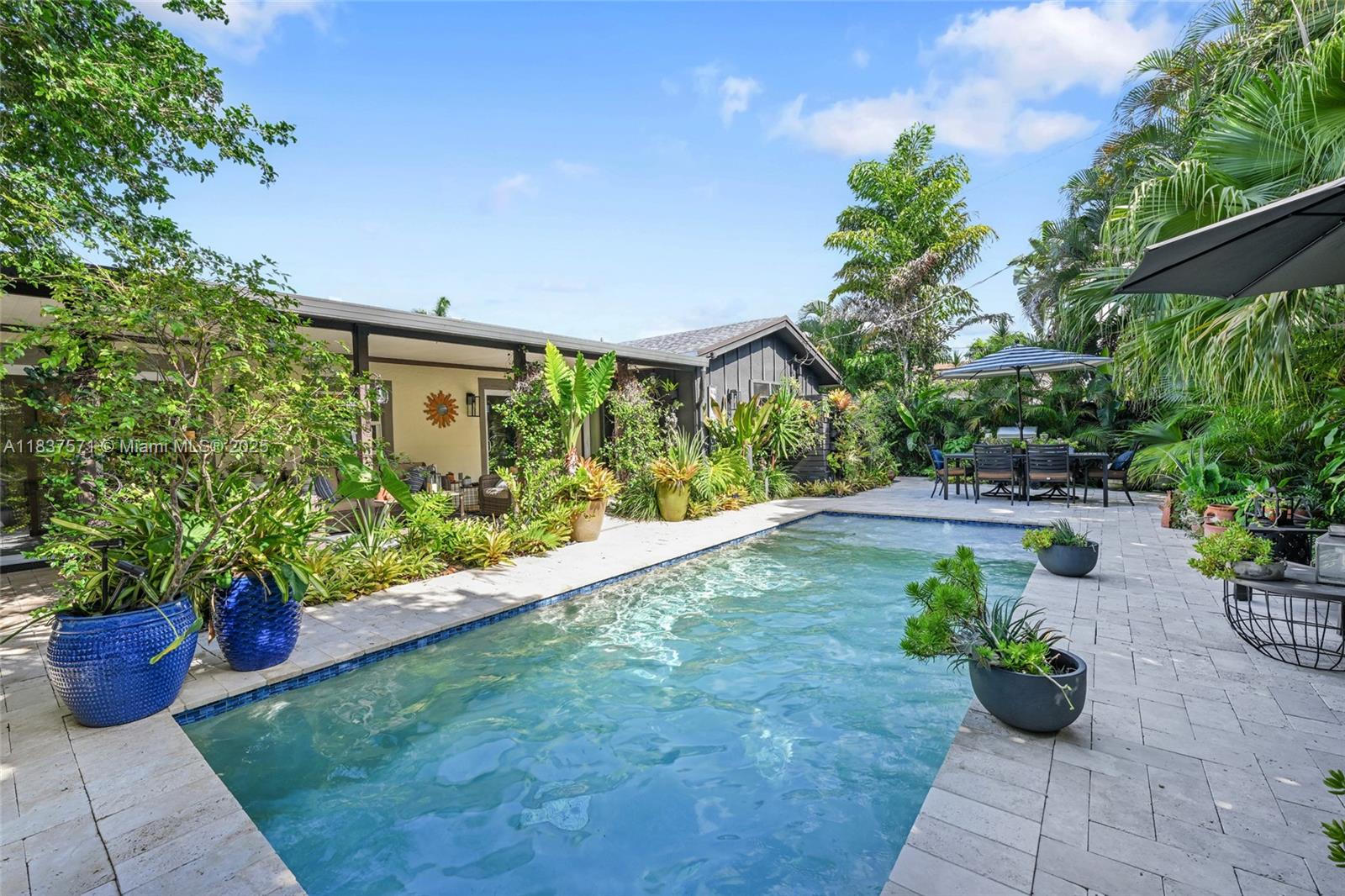 378 SW 33rd Ter