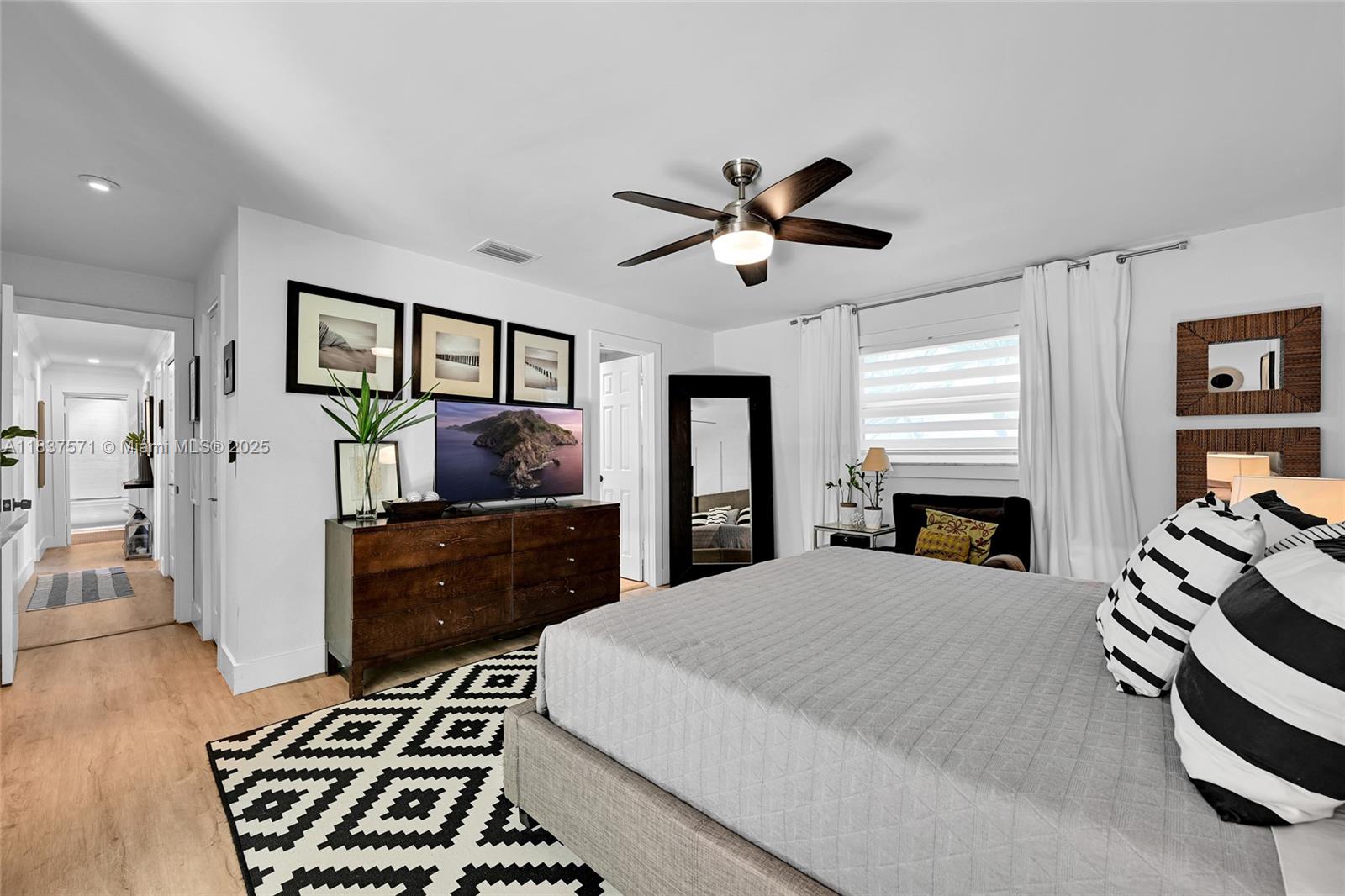 378 SW 33rd Ter