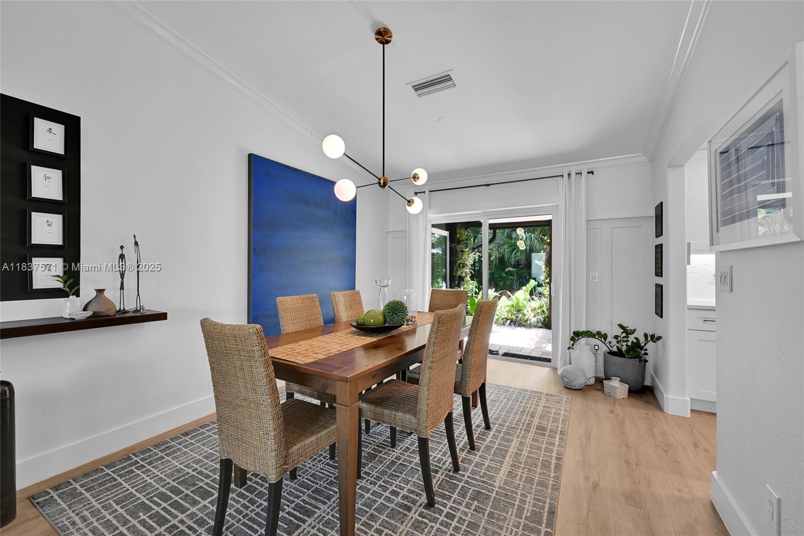 378 SW 33rd Ter