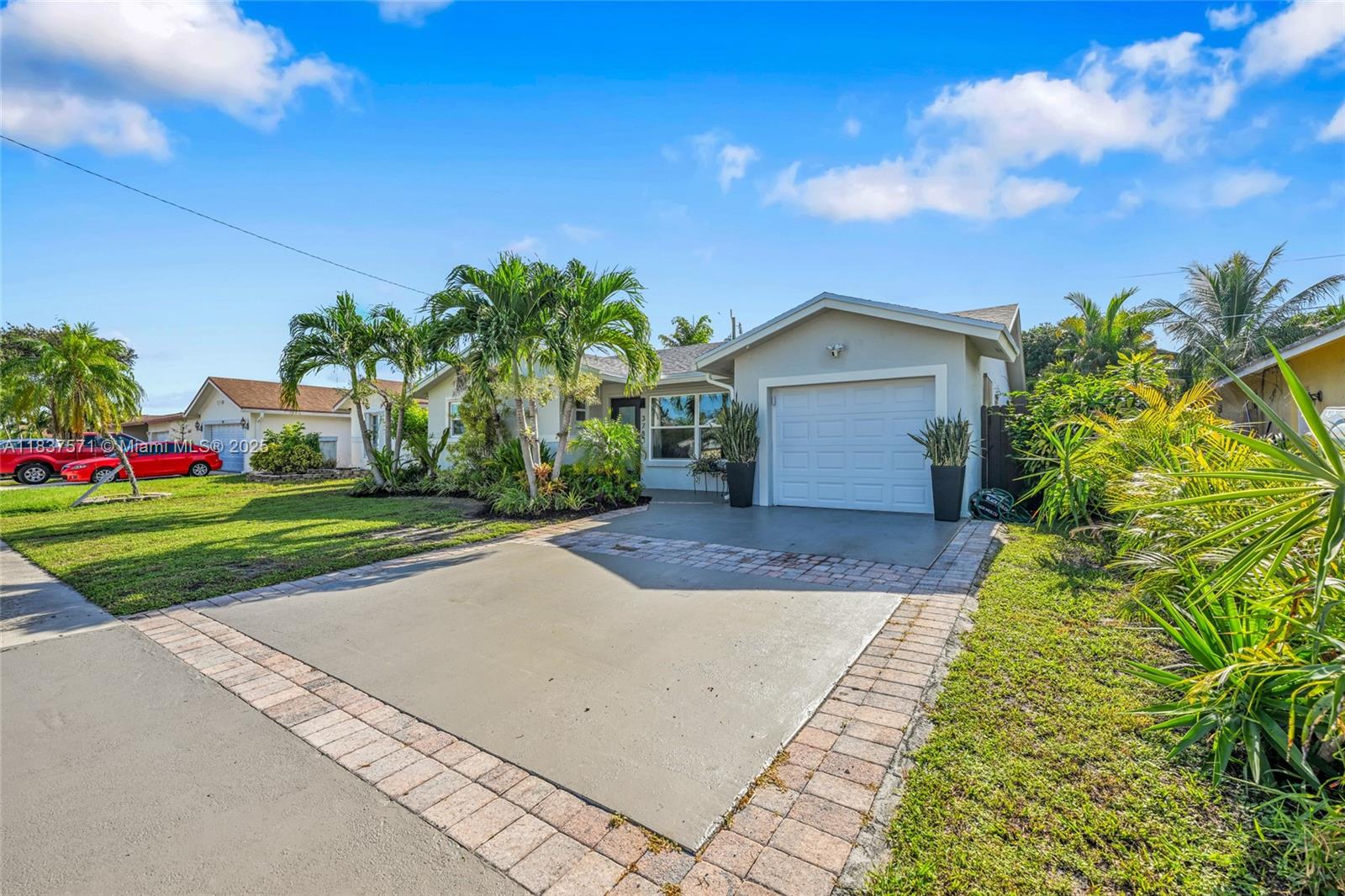 378 SW 33rd Ter
