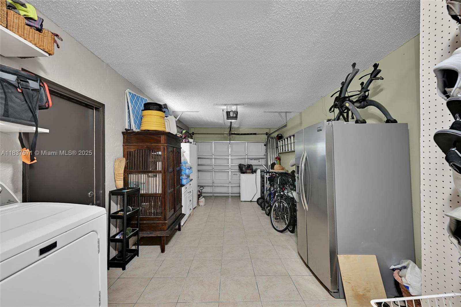 378 SW 33rd Ter