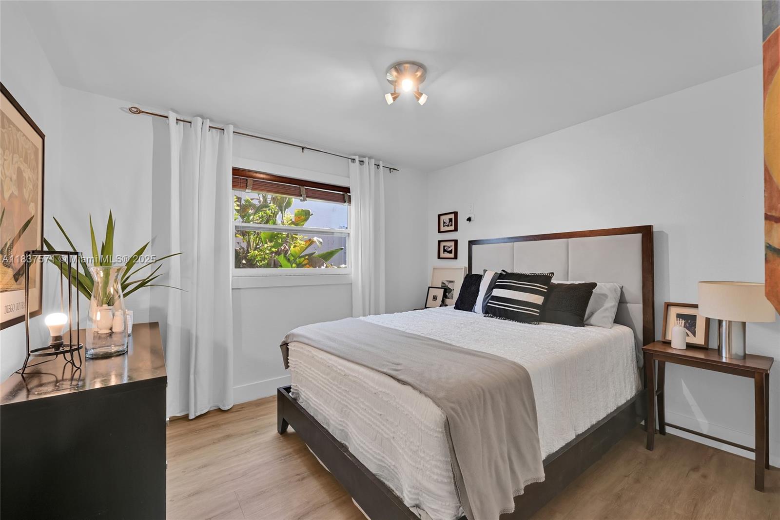 378 SW 33rd Ter