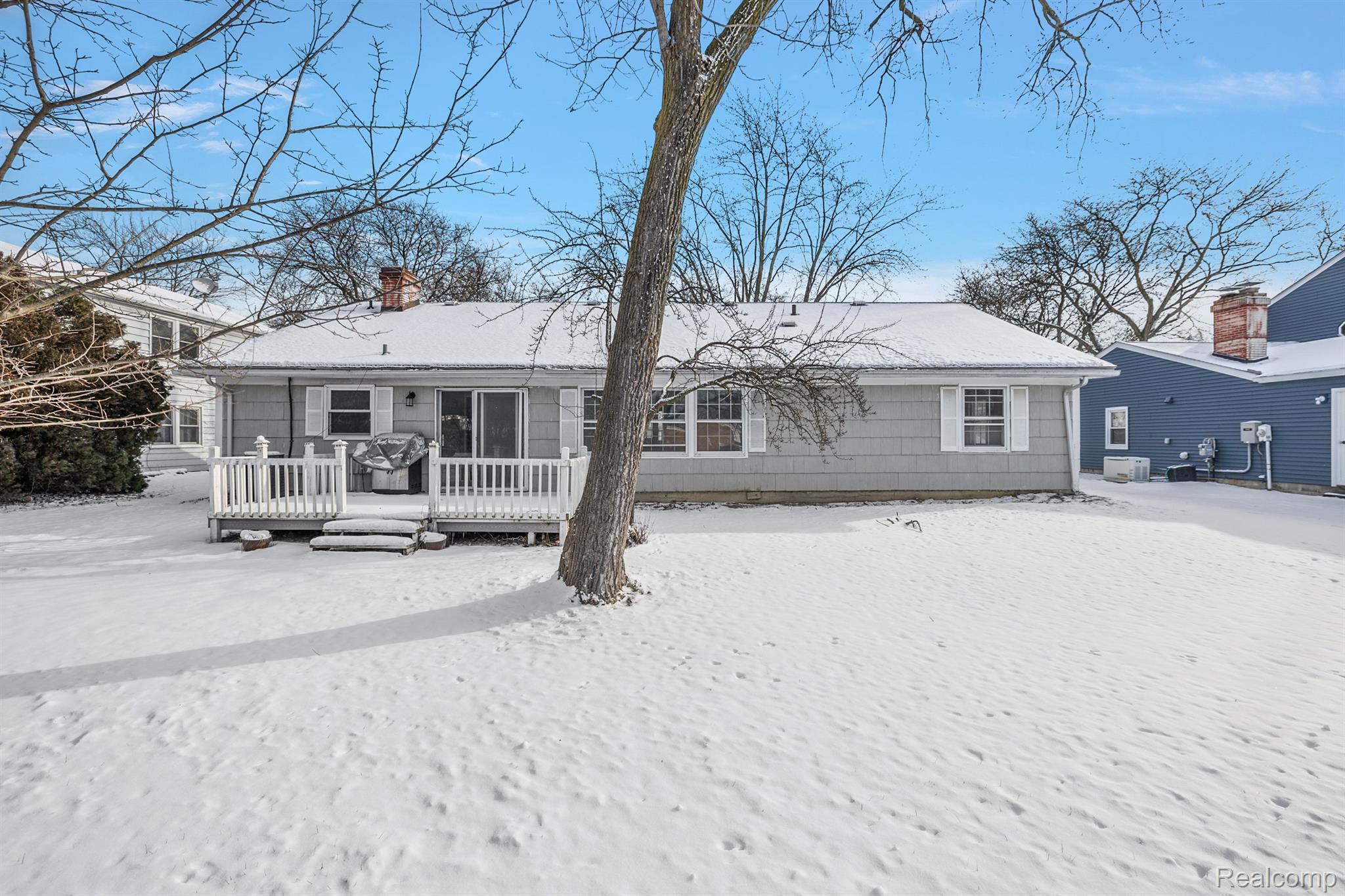 4565 MILL POND Drive