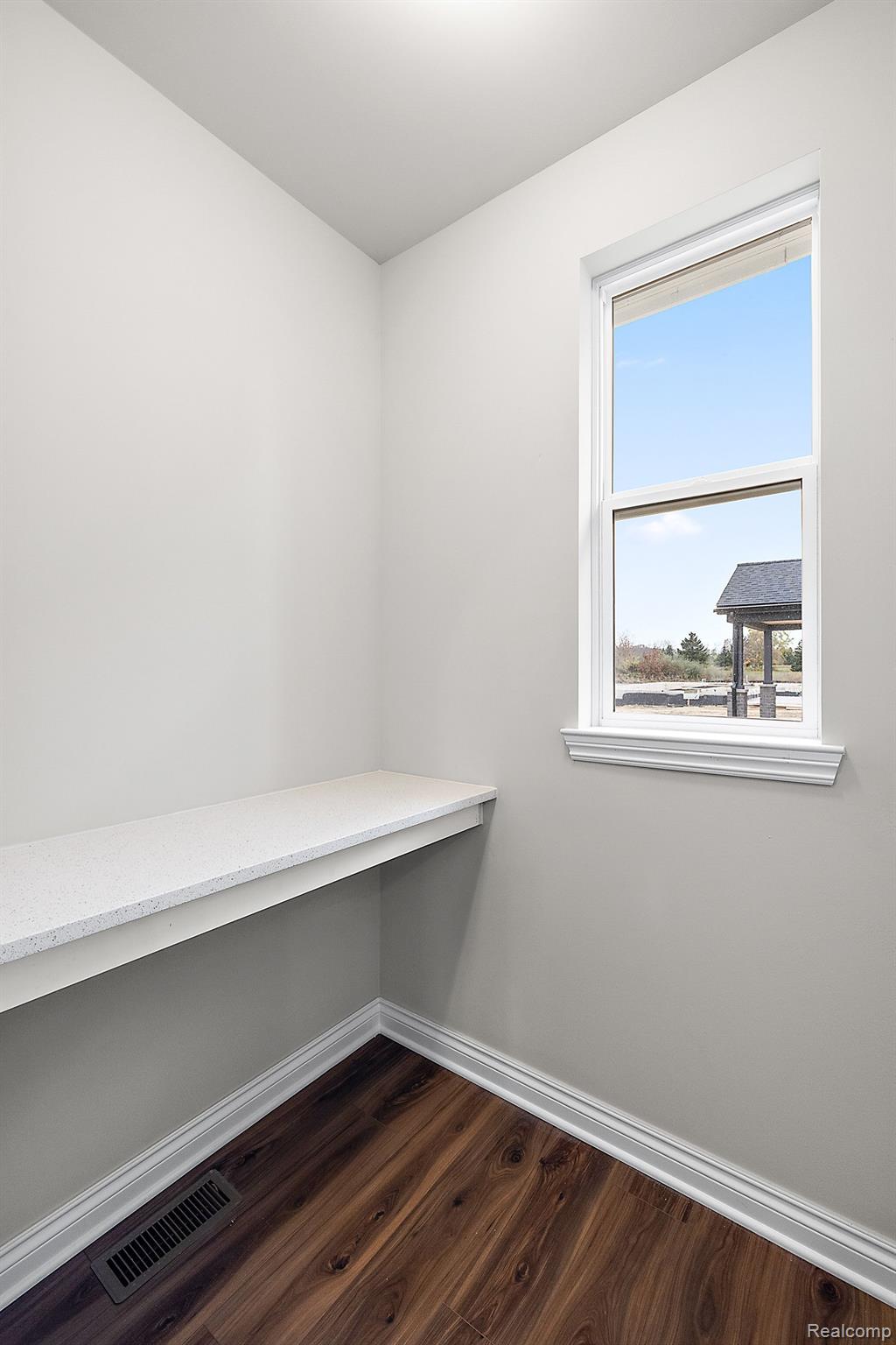 26556 CREEK VIEW Drive