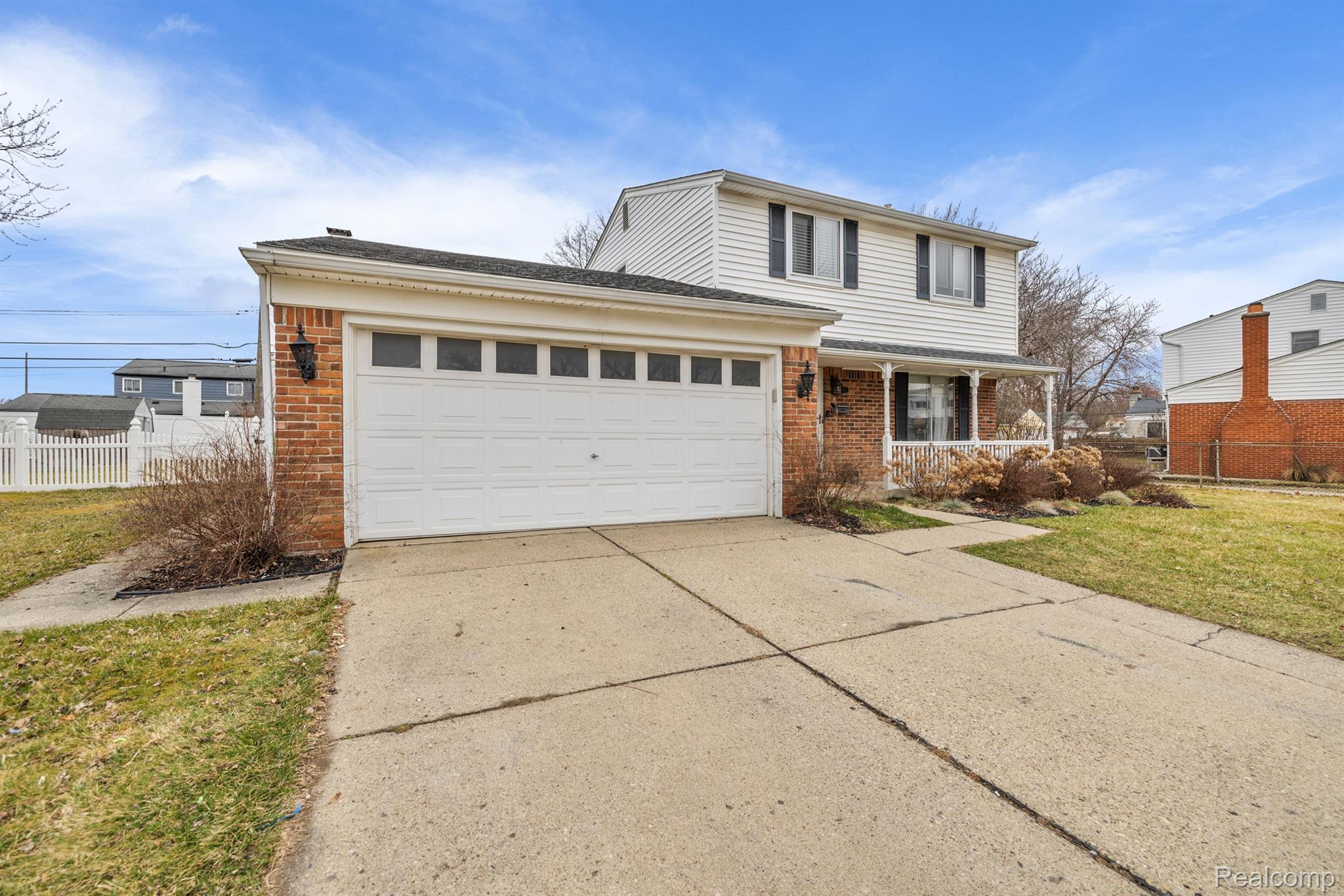 751 TANGLEWOOD Drive