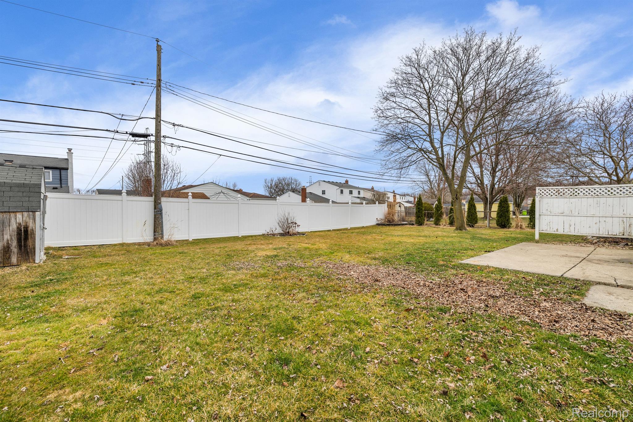 751 TANGLEWOOD Drive
