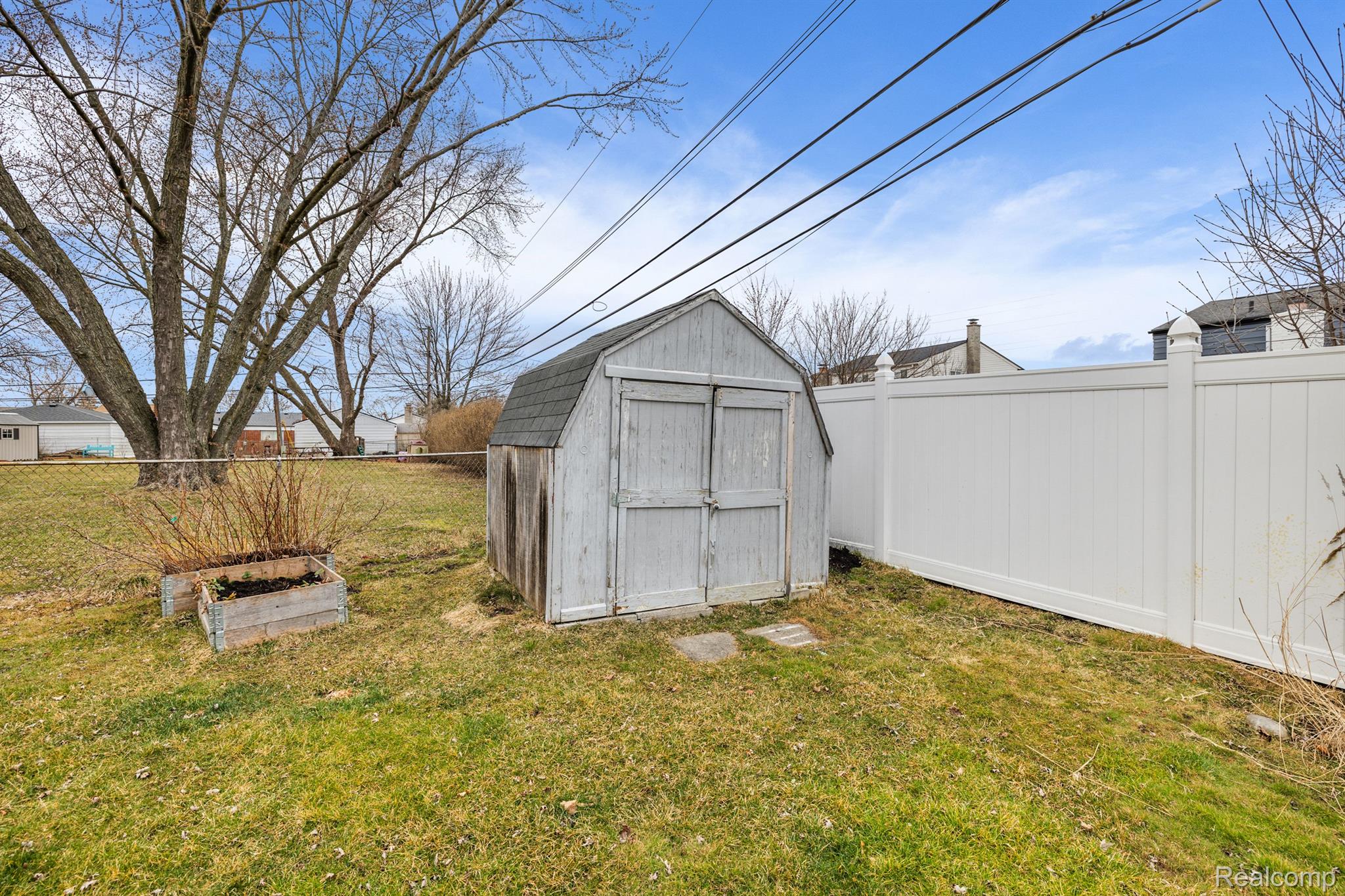 751 TANGLEWOOD Drive