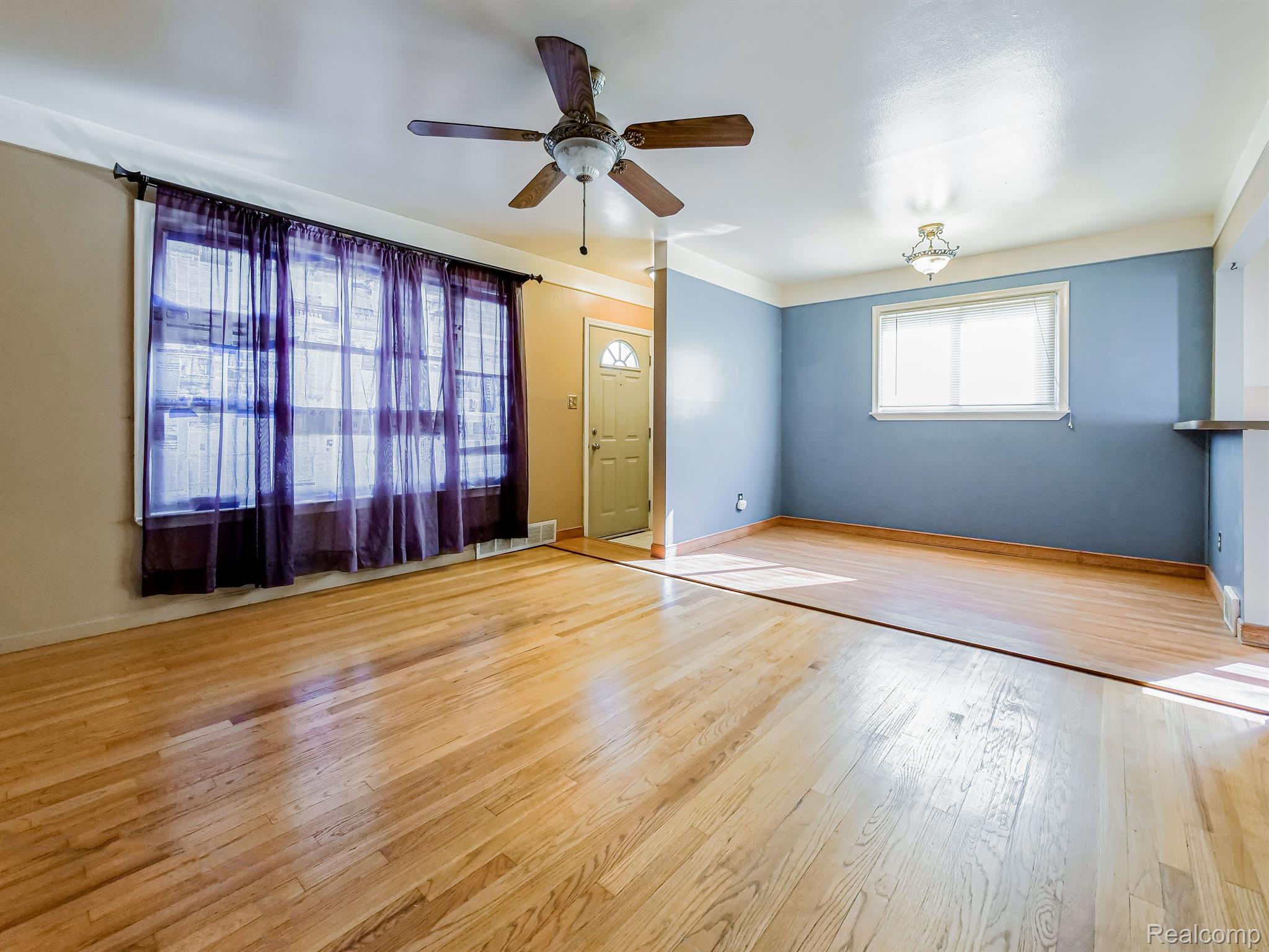 707 DETROIT Avenue