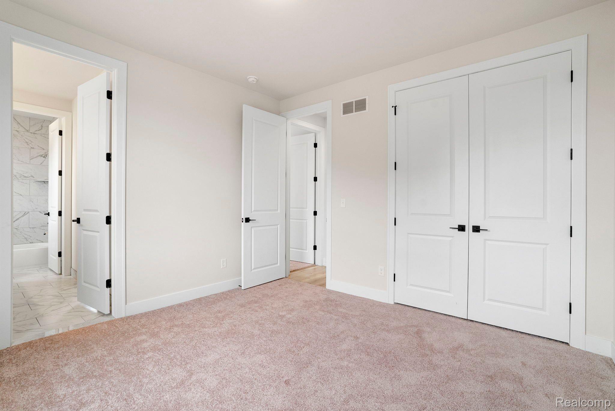 4090 SPRING MEADOWS Drive