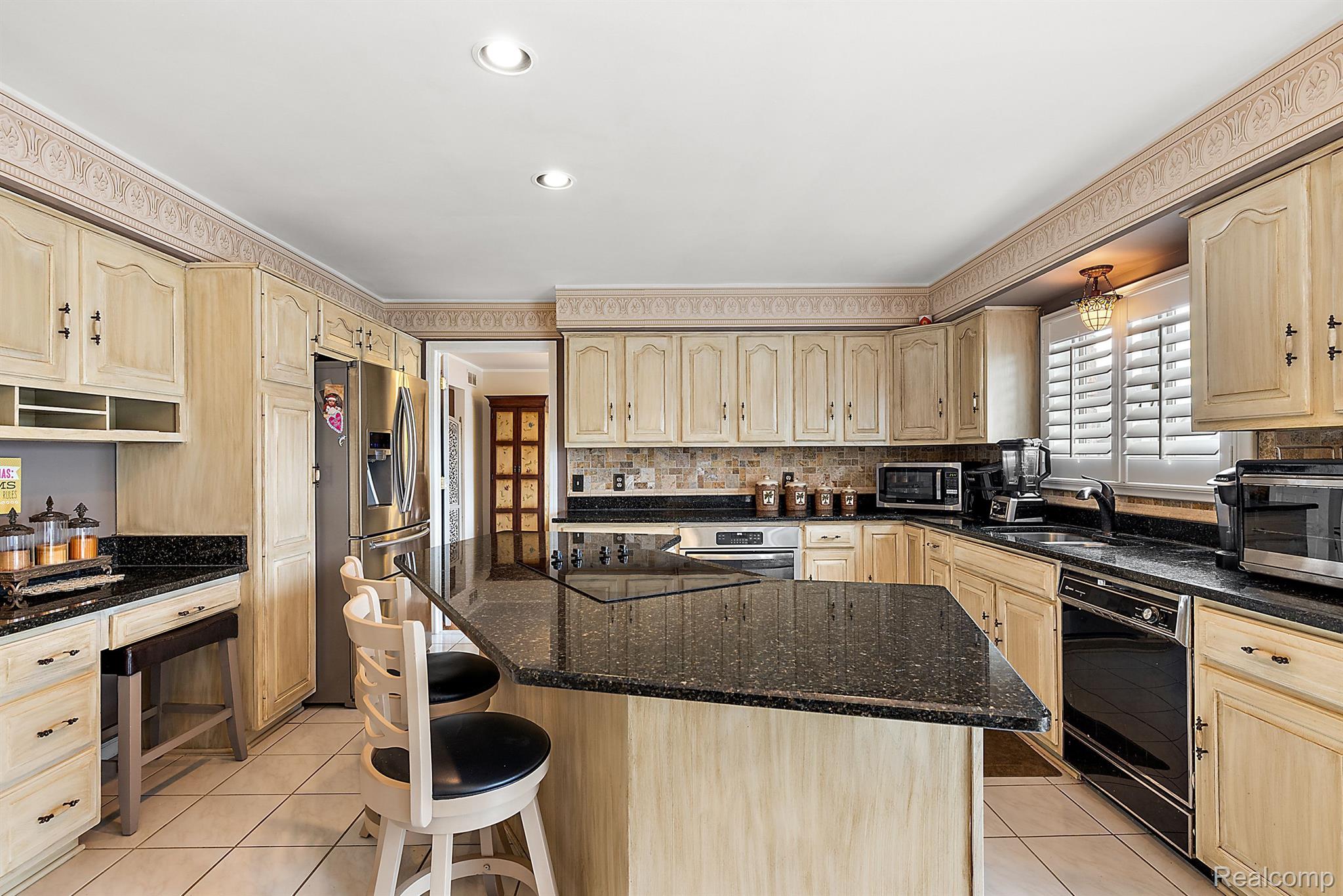 51299 SANDSHORES Drive