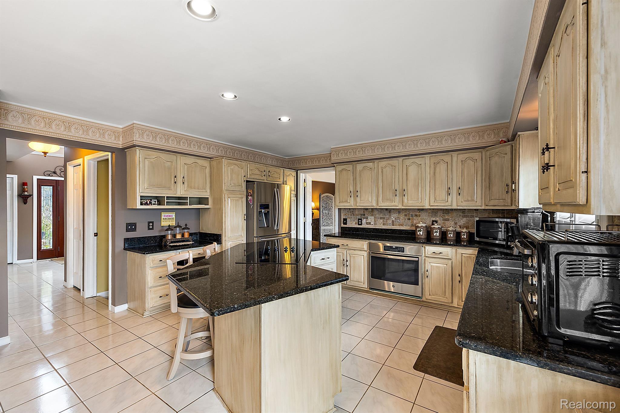 51299 SANDSHORES Drive