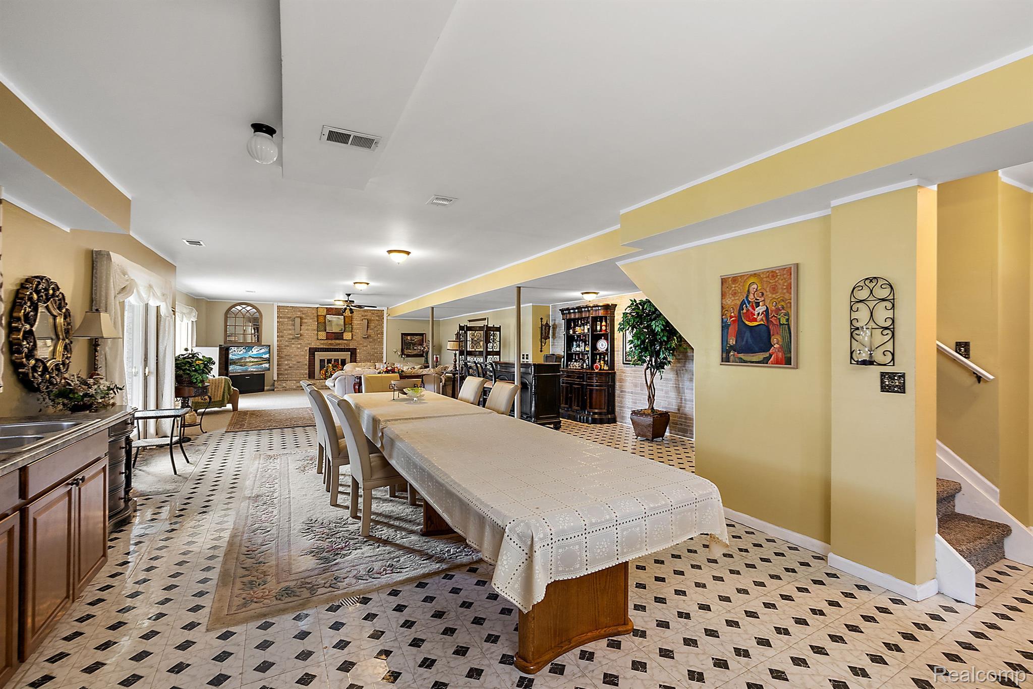 51299 SANDSHORES Drive