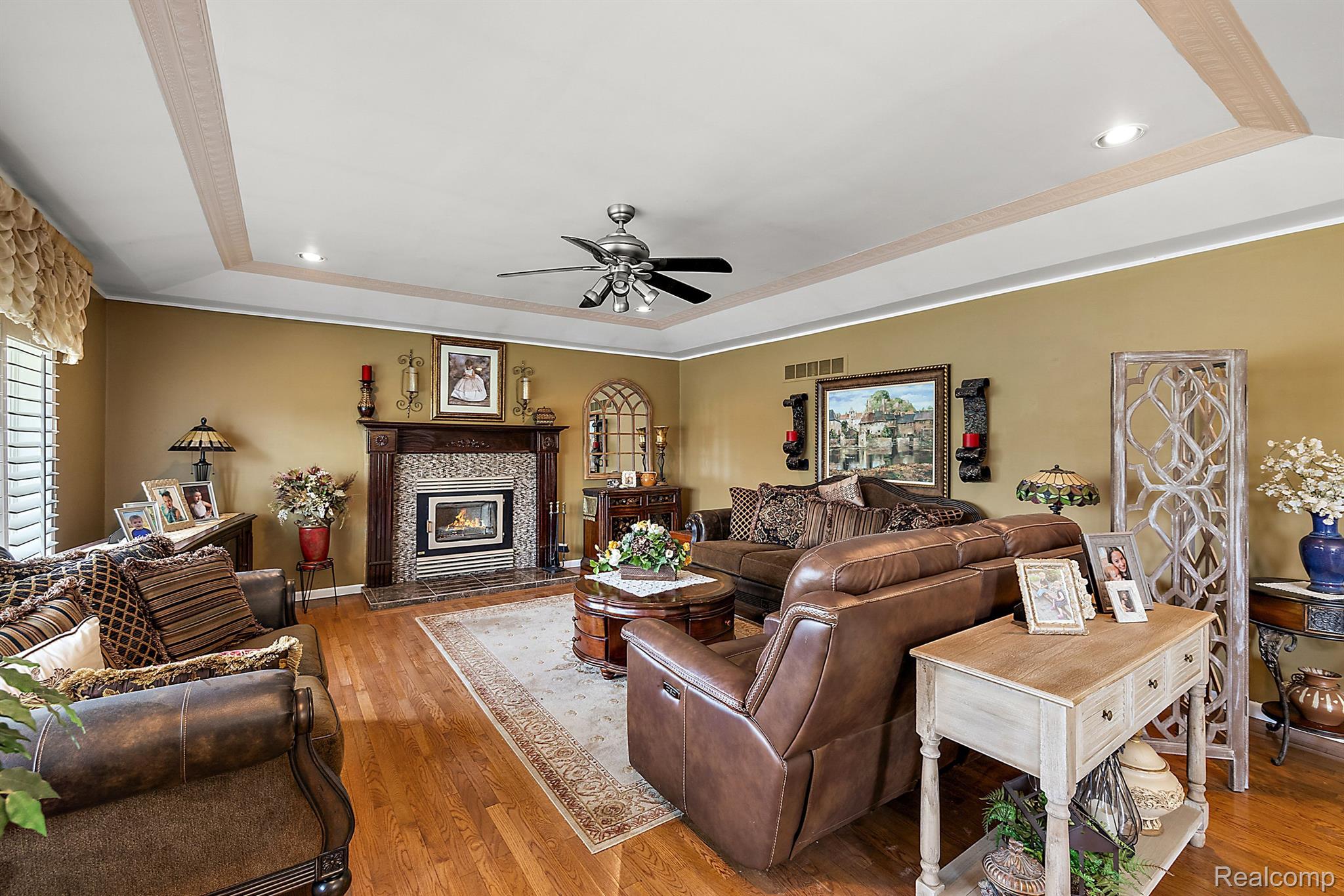 51299 SANDSHORES Drive